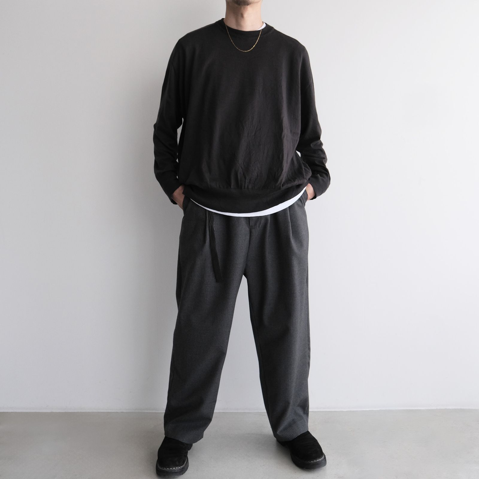 Bison Full Grain Unisex Leather Belt -ベルト-（Black / ブラック）