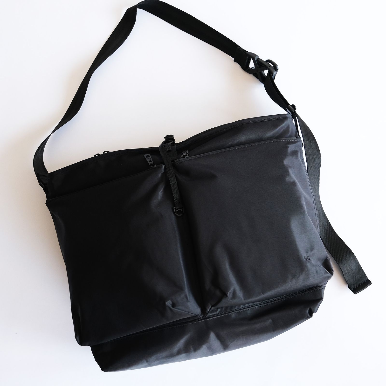 Recycle Twill Courier Shoulder -バッグ-（Black / ブラック）