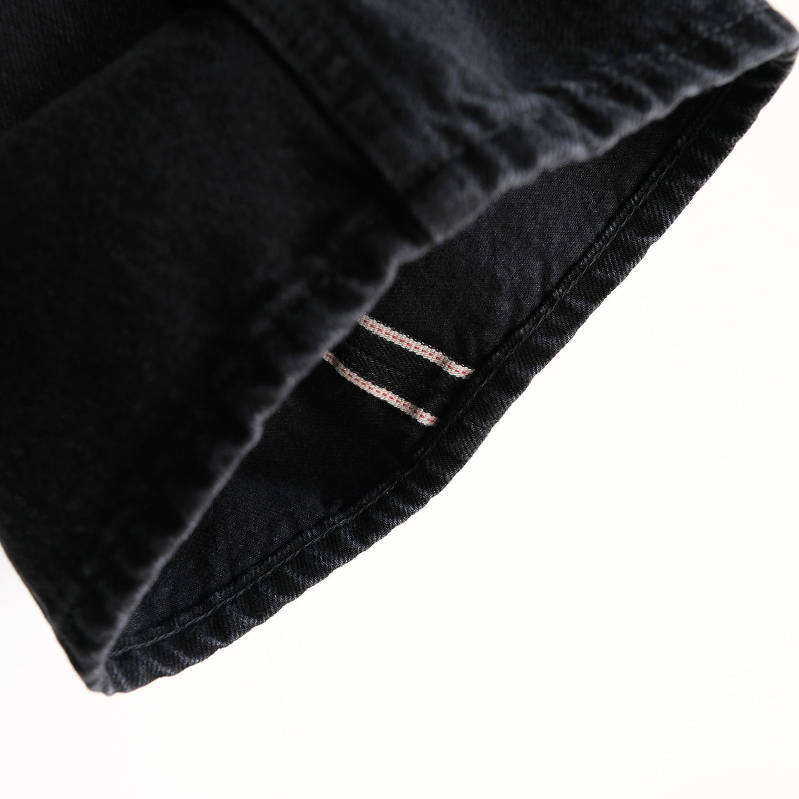 Selvage Denim Two Tuck Pants -デニムパンツ-（Black Dark Fade / ブラックダークフェード）GU261-40061DB