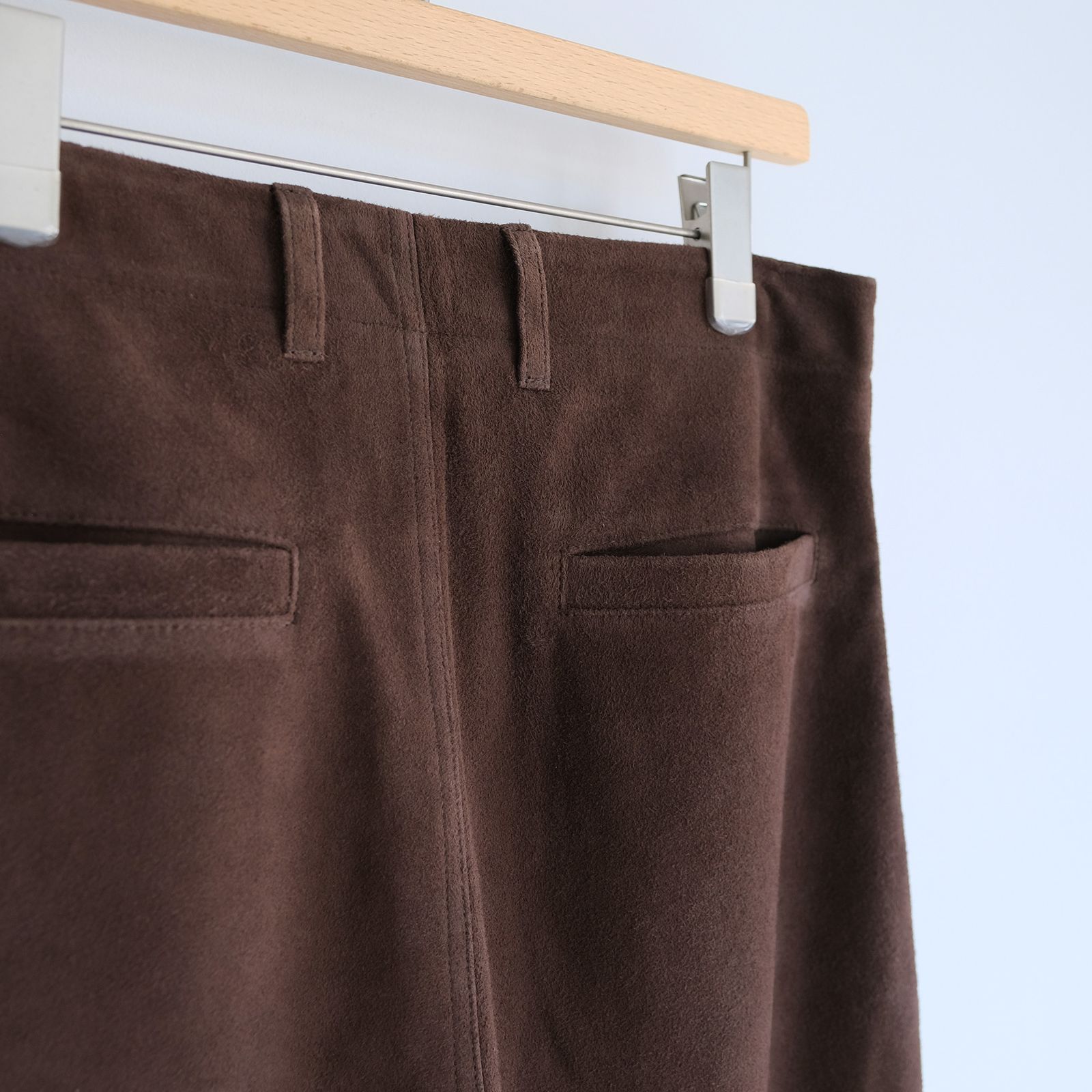 Suede Trousers -パンツ-（Brown / ブラウン）