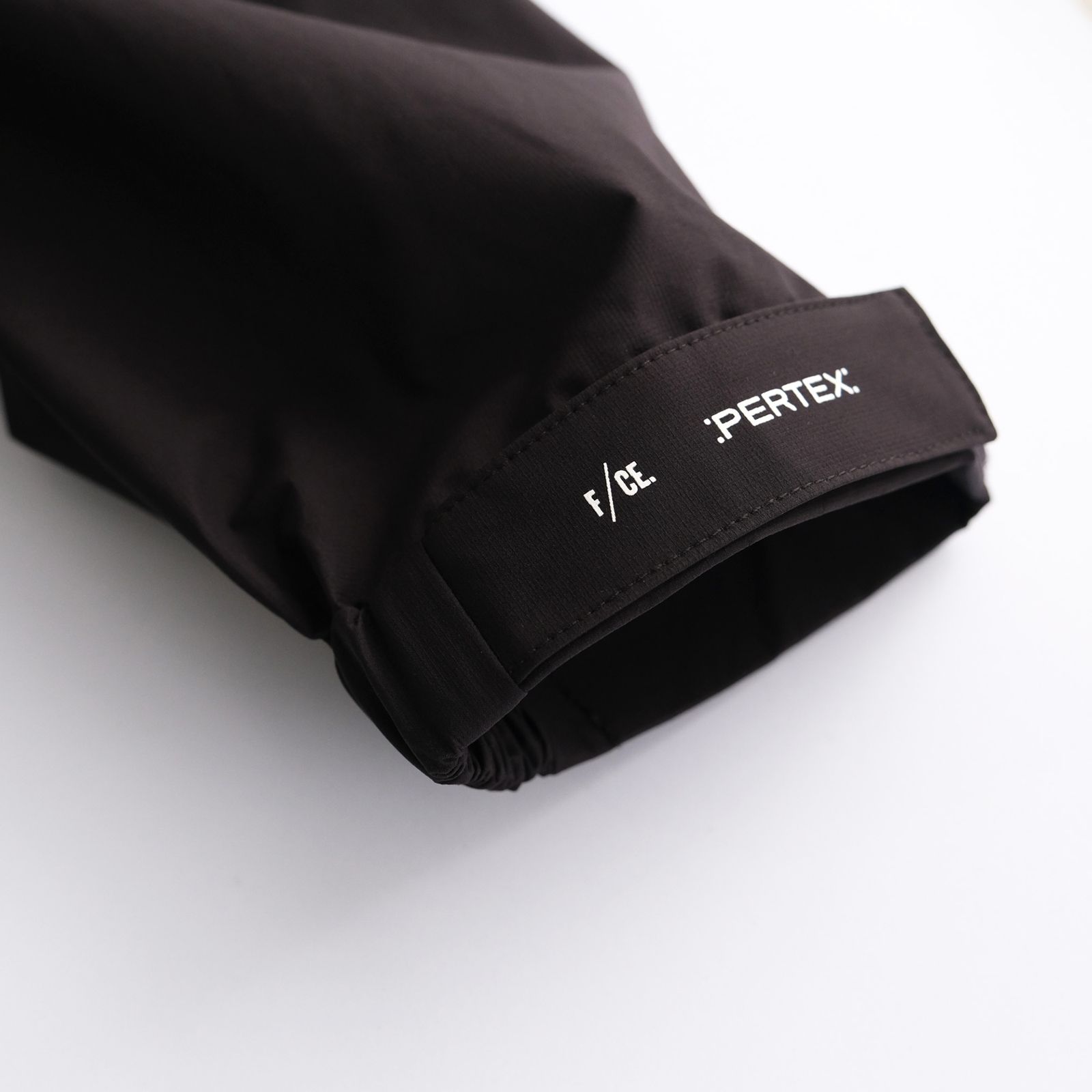 F/CE. PERTEX TECHNICAL TRENCH ブラック セール】F/CE. PERTEX WATERPROOF TECHNICAL TRENCH COAT