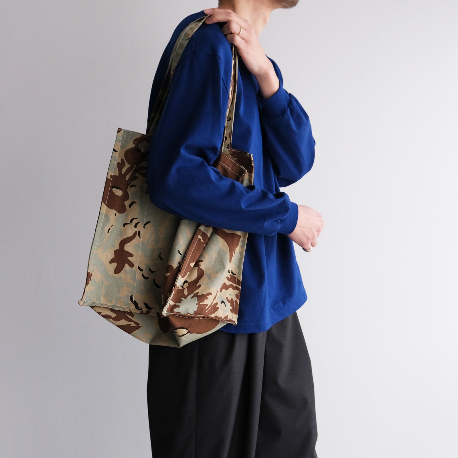 x Speakeasy Camo Flower 2-Handle Tote Bag -バッグ-（Beige / ベージュ）