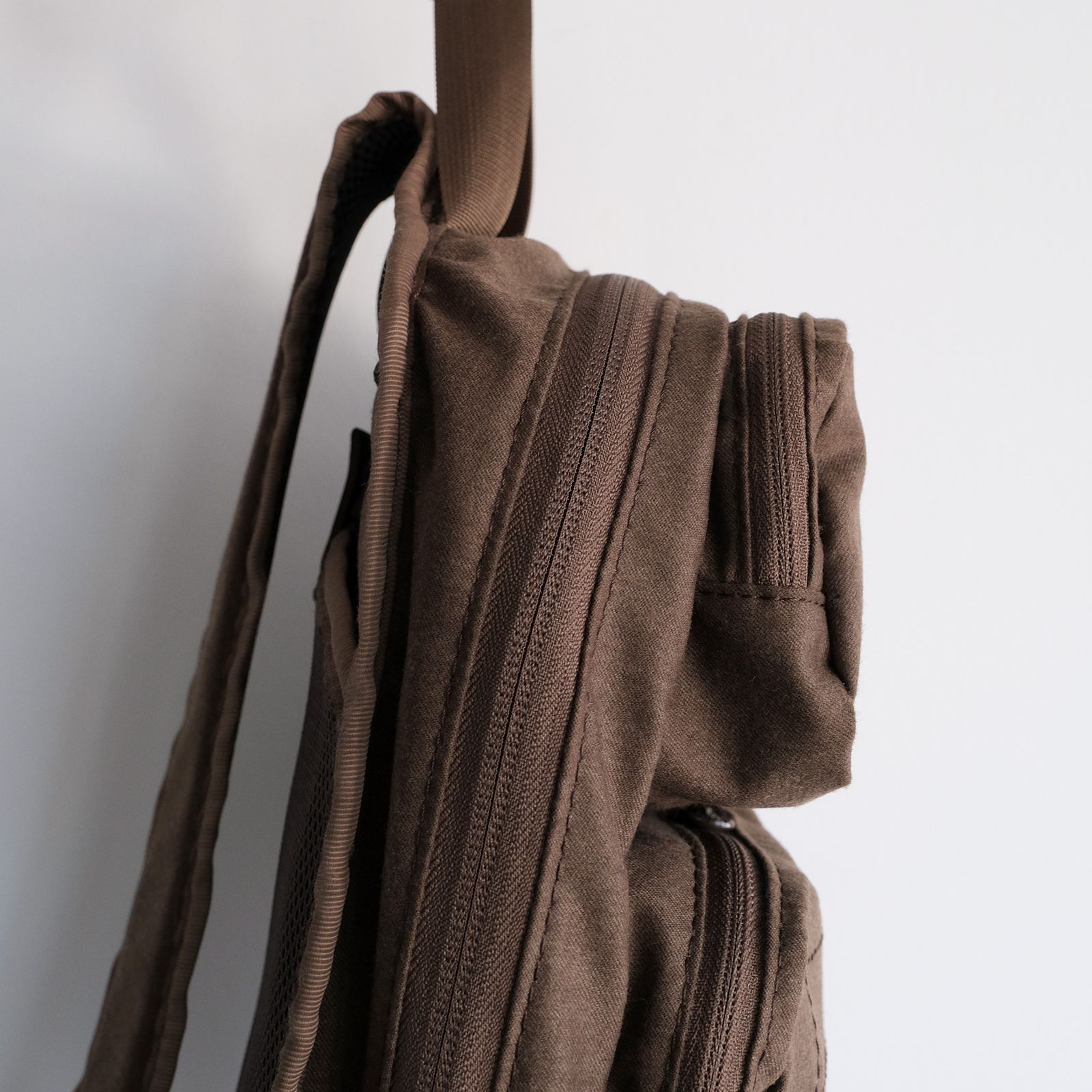 Fine Wool Saxony Medium Shoulder Bag -バッグ-（Brown / ブラウン）GU263-90428