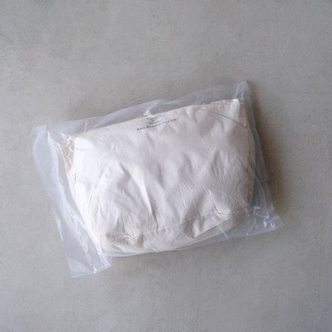 Bag Shaper Pillow Triangle Large（Ivory/ アイボリー）