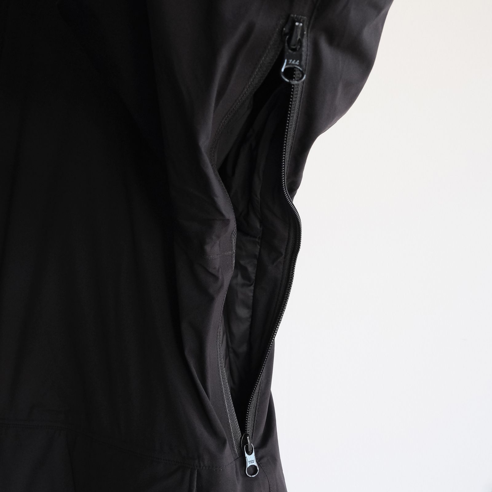 PERTEX SHIELD Insulated Military Parka -ジャケット-（Black / ブラック）GM263-30271