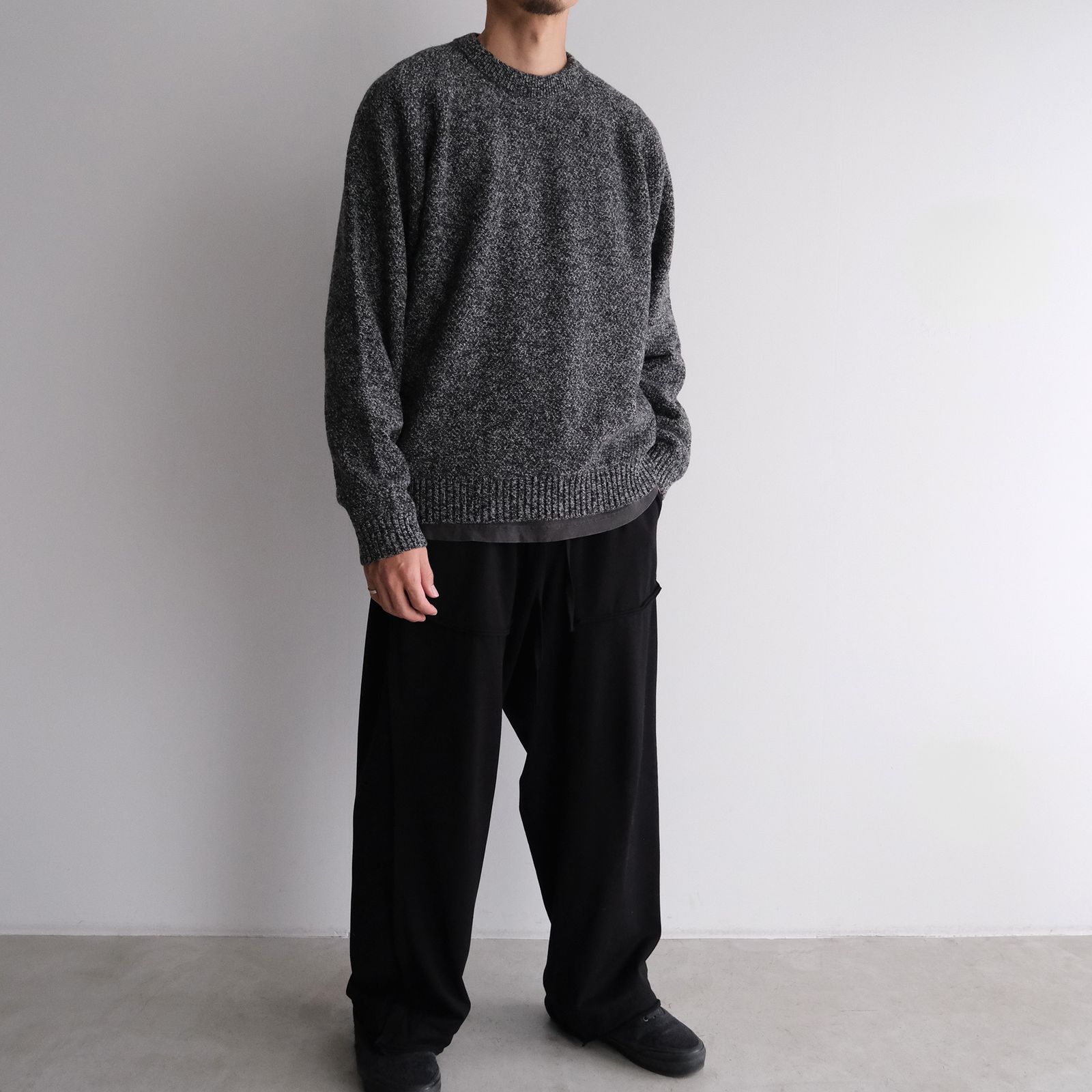 Lambs Wool Crewneck Sweater -ニット-（Charcoal Moku / チャコールモク）
