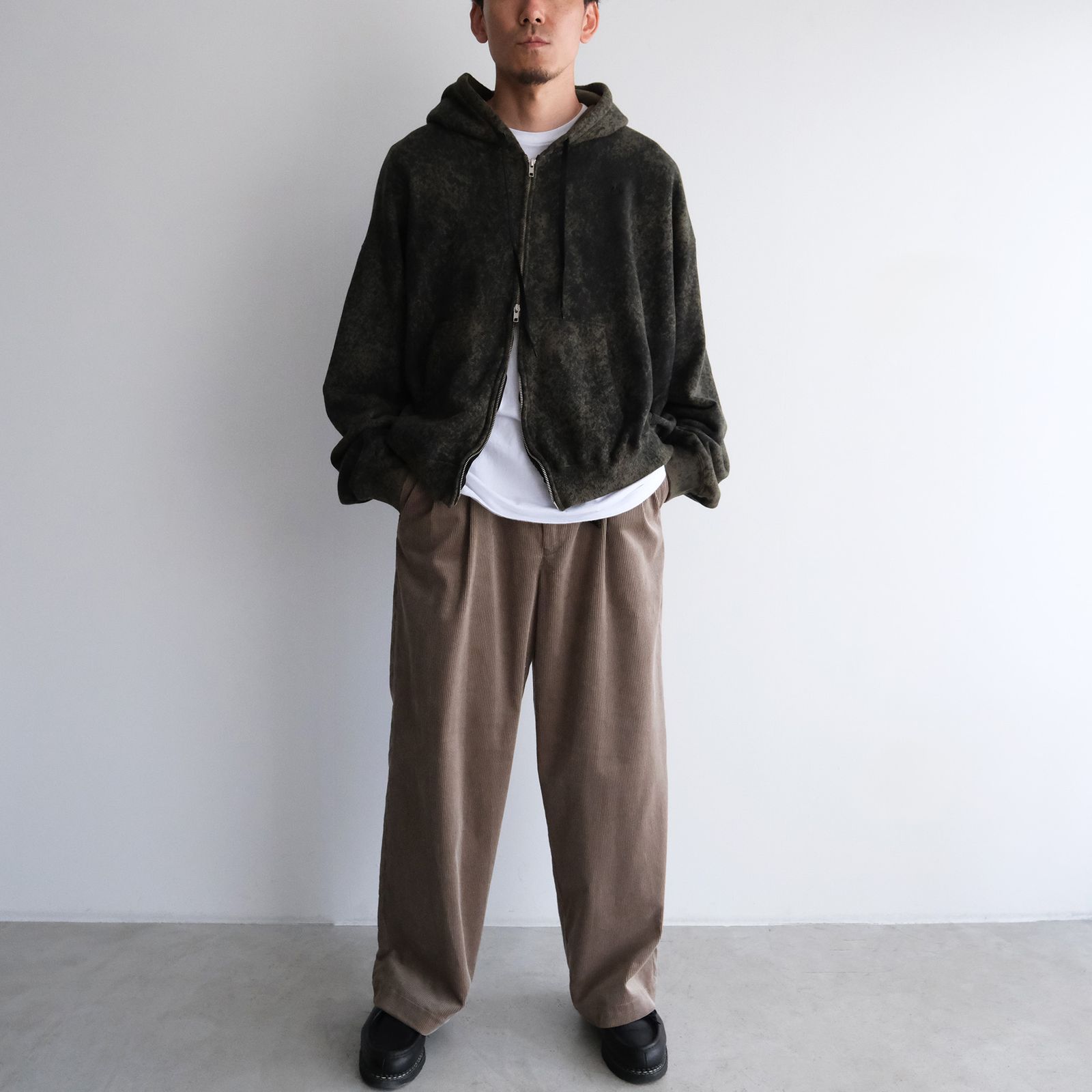 Suvin Corduroy Wide Straight Trousers - コーデュロイ-（Grege / グレージュ）GU253-40366