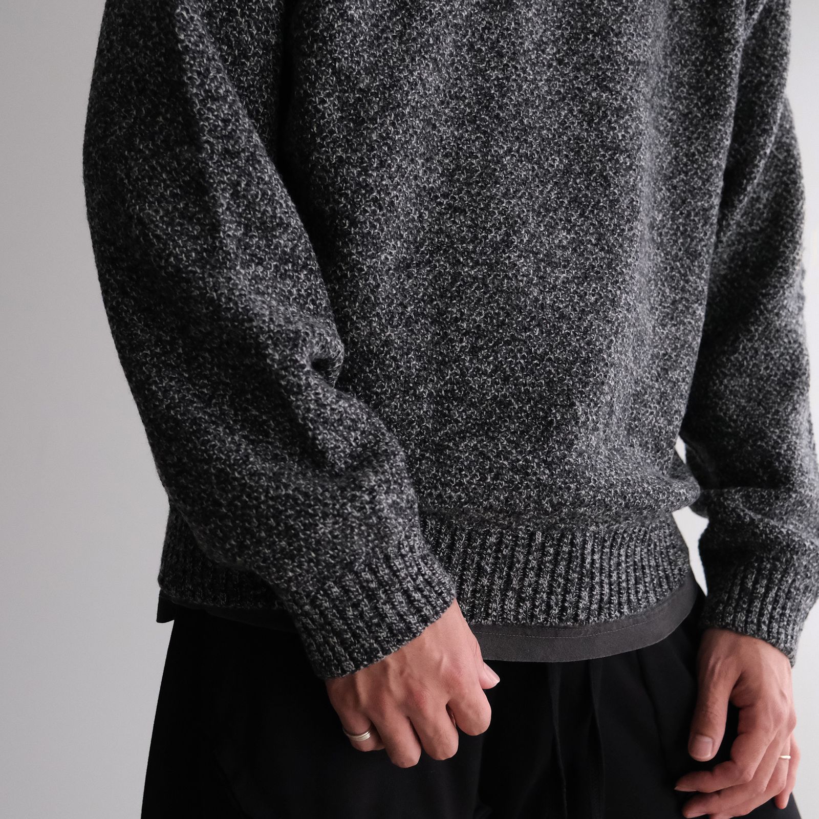 Lambs Wool Crewneck Sweater -ニット-（Charcoal Moku / チャコールモク）