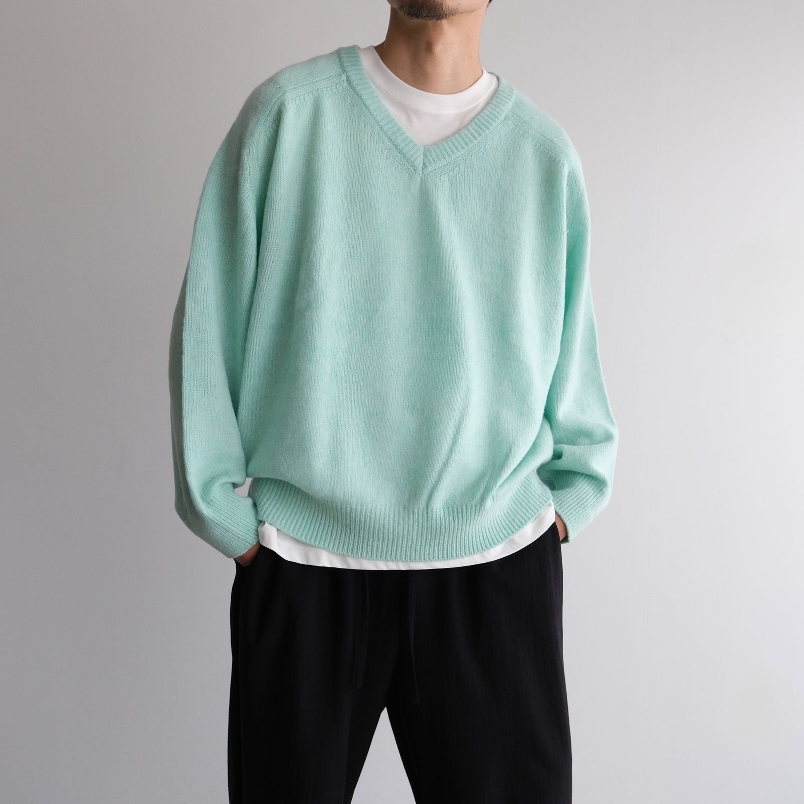V Neck Knit -ニット-（L.Green / ライトグリーン）