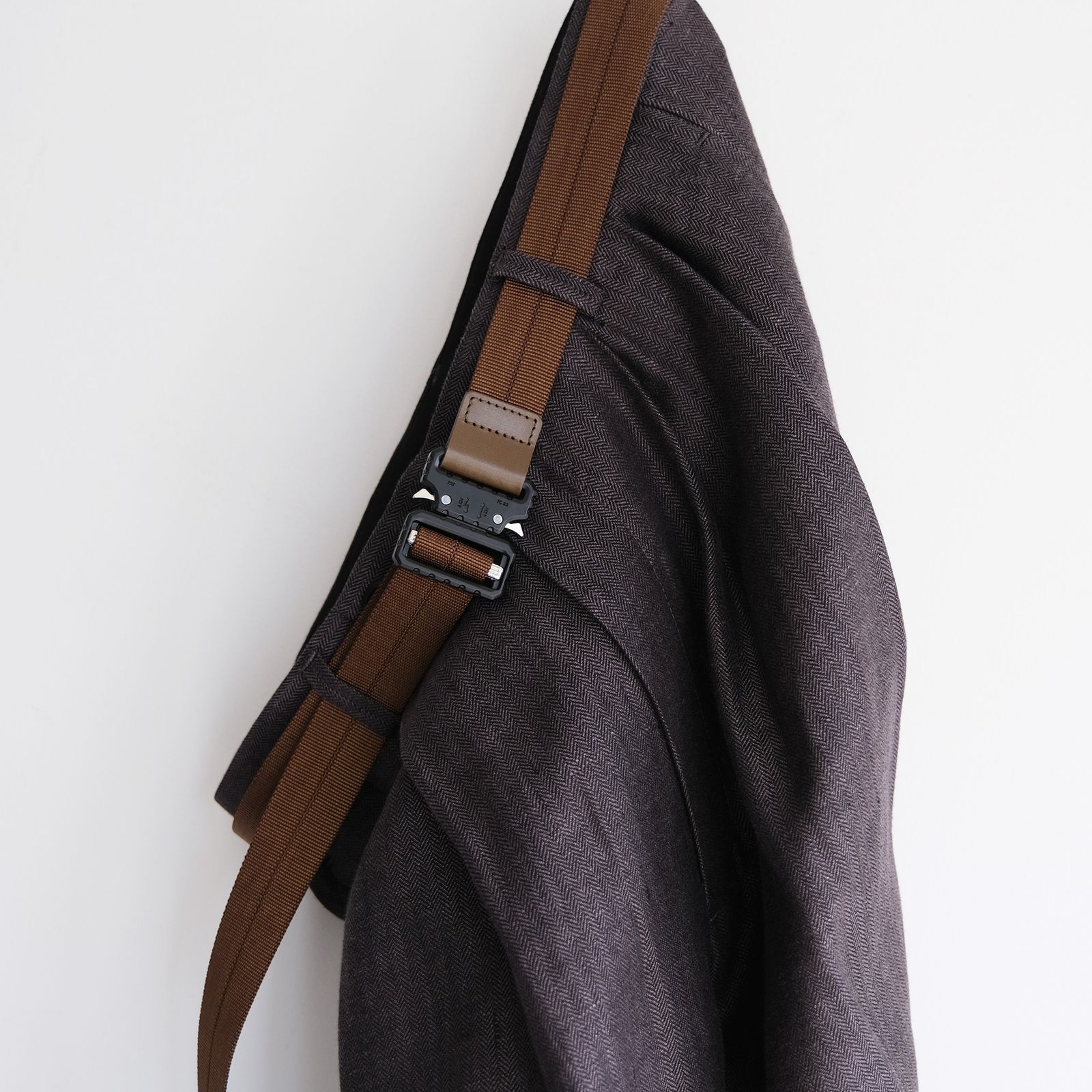 Nylon Riggers Belt -ベルト-（Brown / ブラウン）GU263-90574C