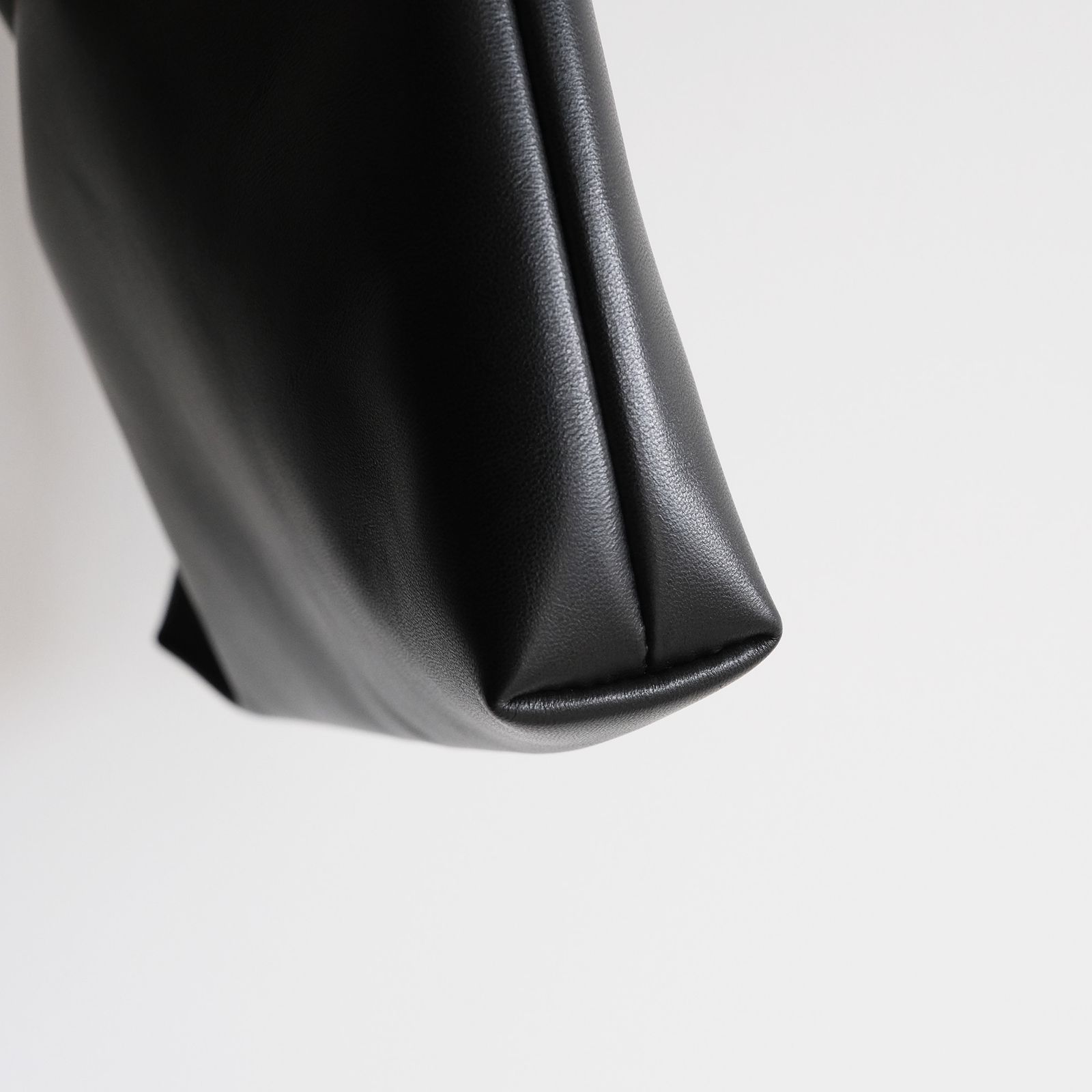 Shoulder Bag L -ショルダーバッグ-（Black / ブラック）