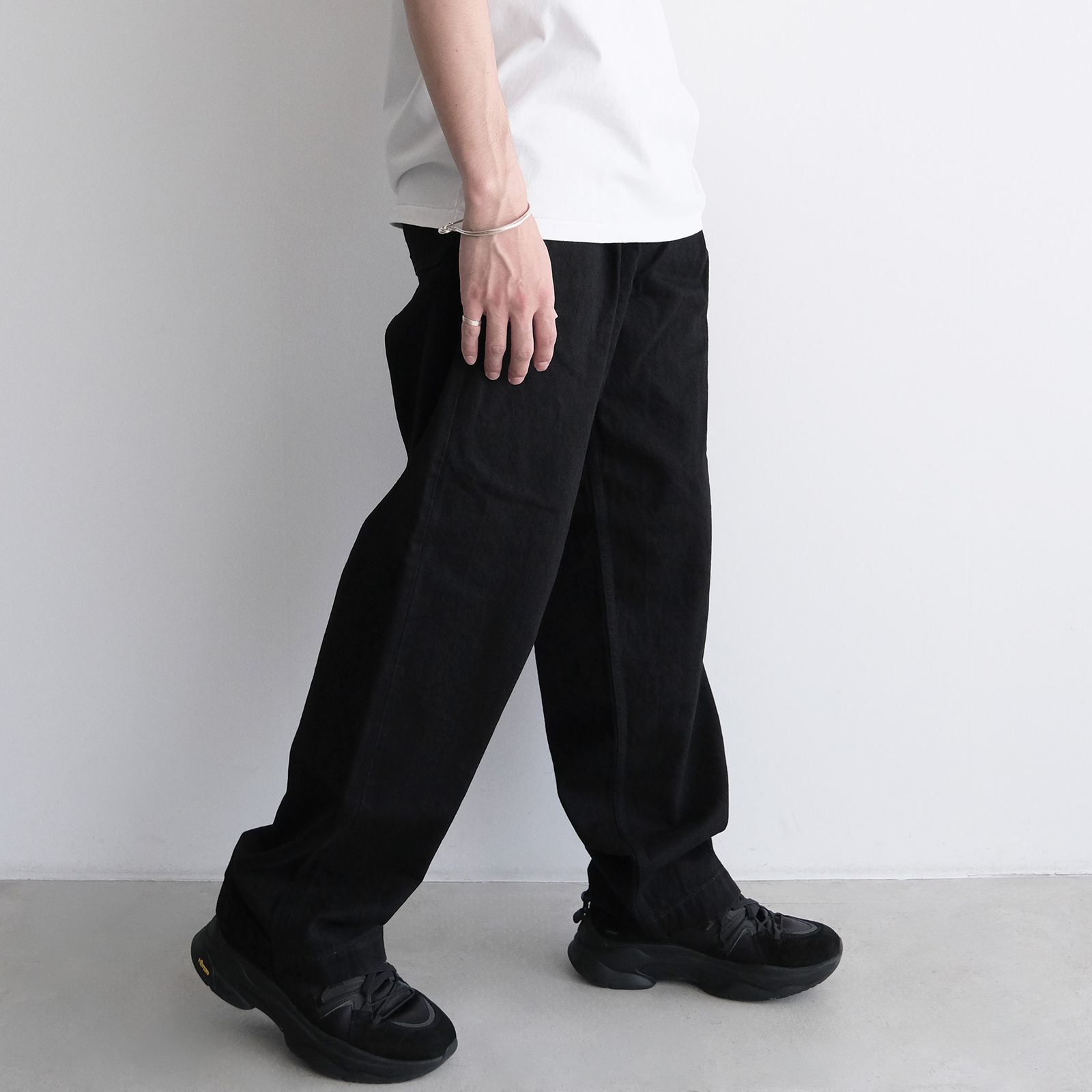 Selvage Denim Belted Pants -パンツ-（Black Washed / ブラック ウォッシュド）GU263-40063RB