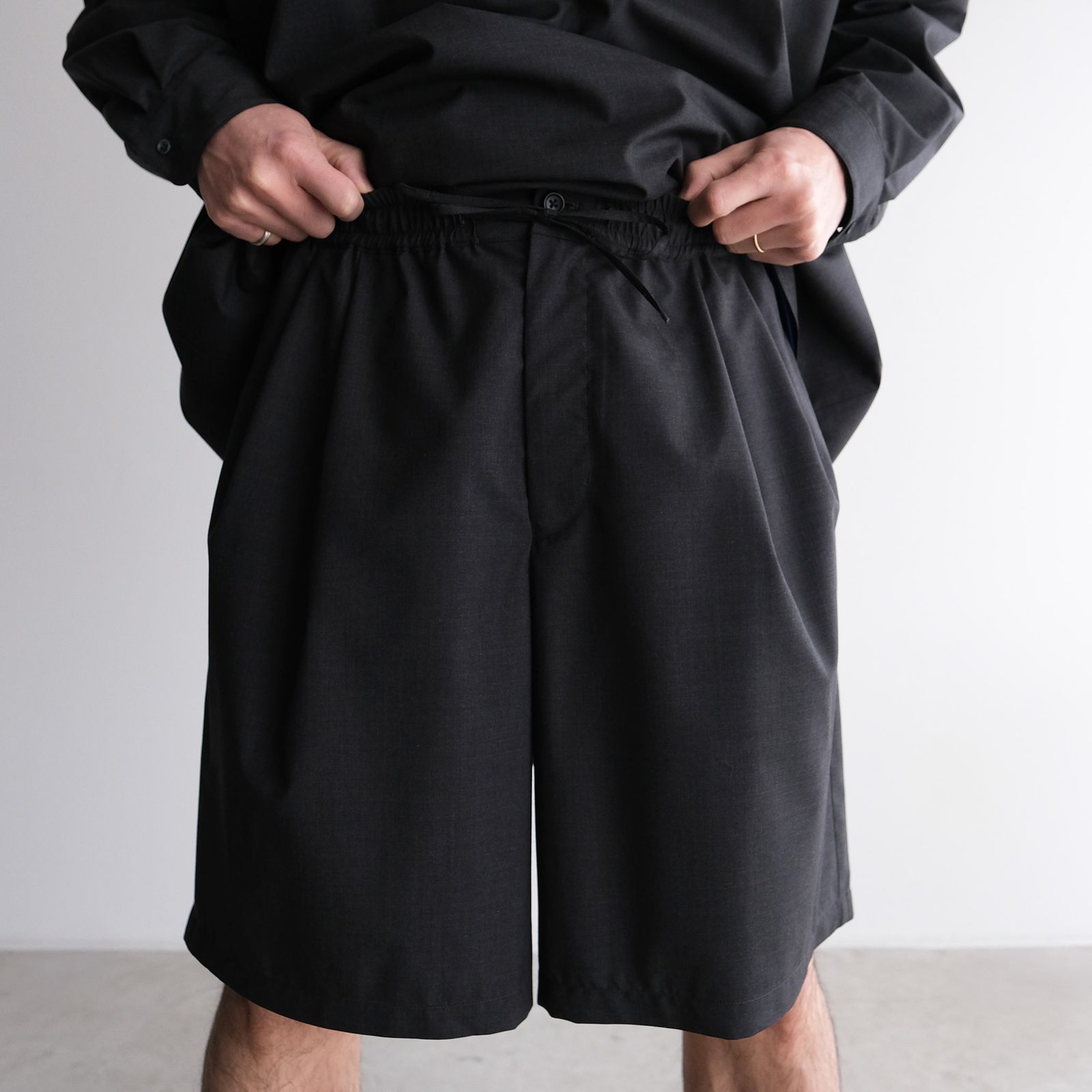 Fine Wool Heather Drawstring Track Shorts -ショーツ-（Charcoal / チャコール）GM261-40323