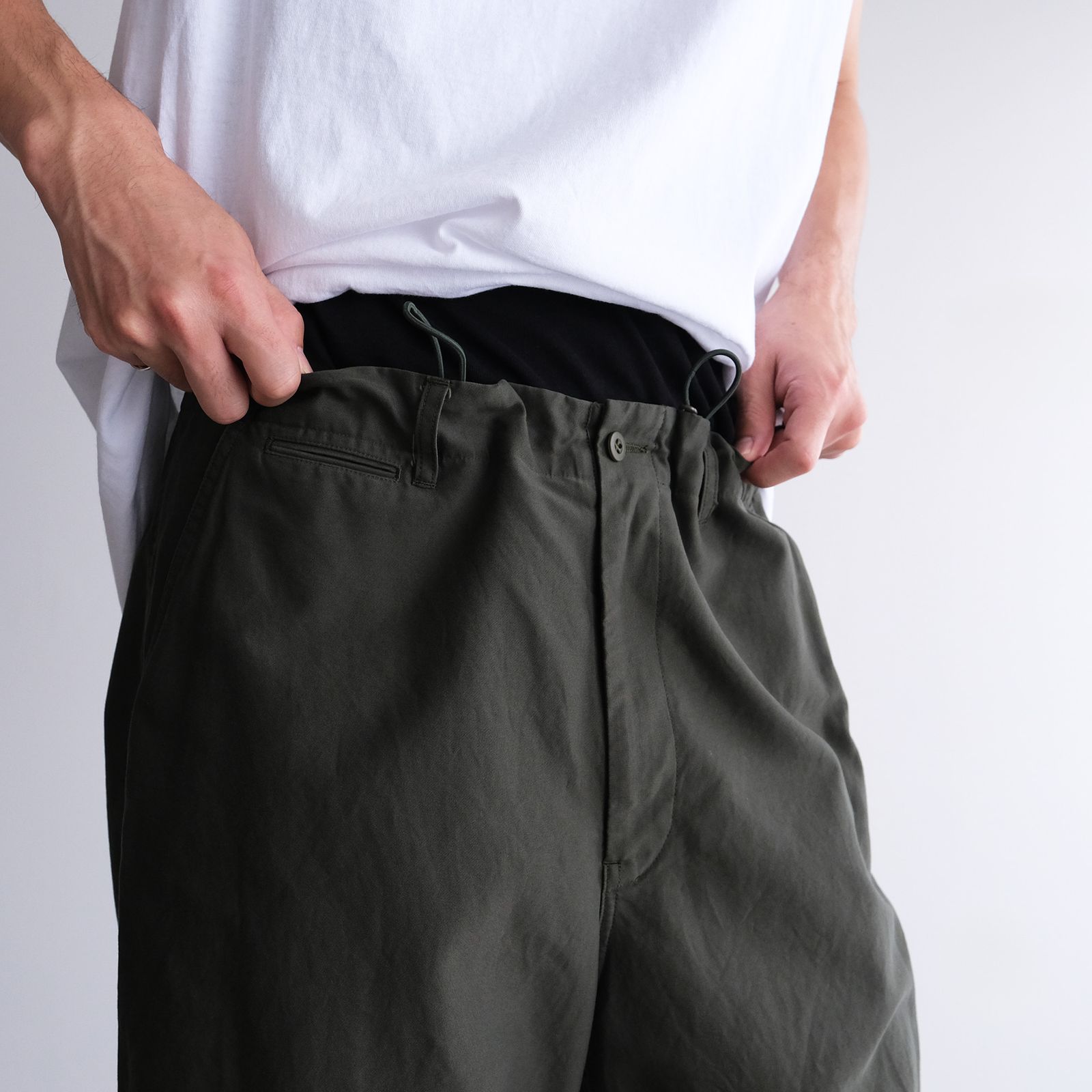 Cotton Cupro Back Satin Military Pants -パンツ-（Green / グリーン）