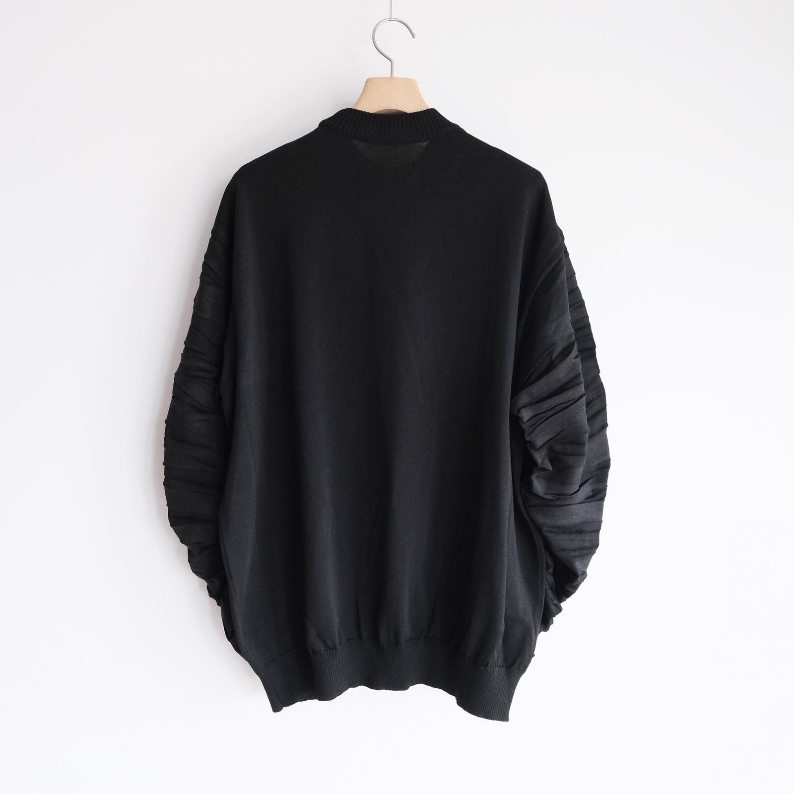 "Shirring" Sleeve Knit -ニット-（Black / ブラック）