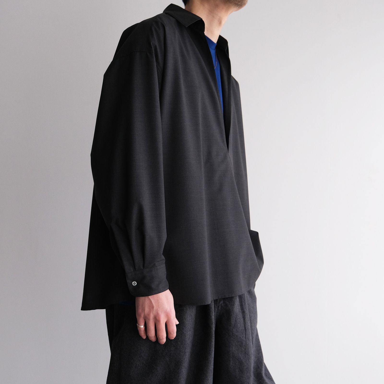 Fine Wool Heather L/S Skipper Shirt -シャツ-（Charcoal / チャコール）GU261-50320