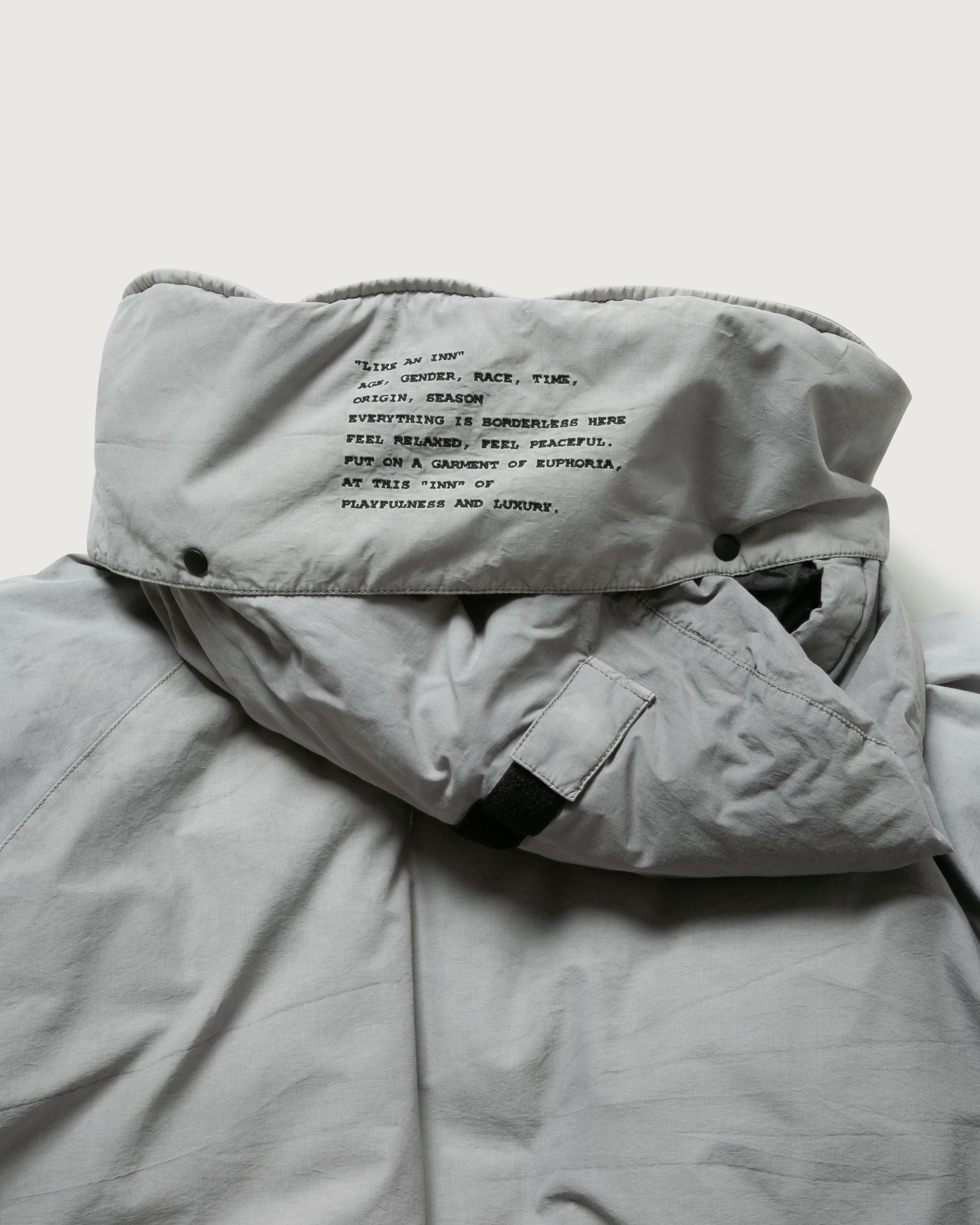 Garment Dyed Makalu Down Jacket -ジャケット-（Gray / グレー）