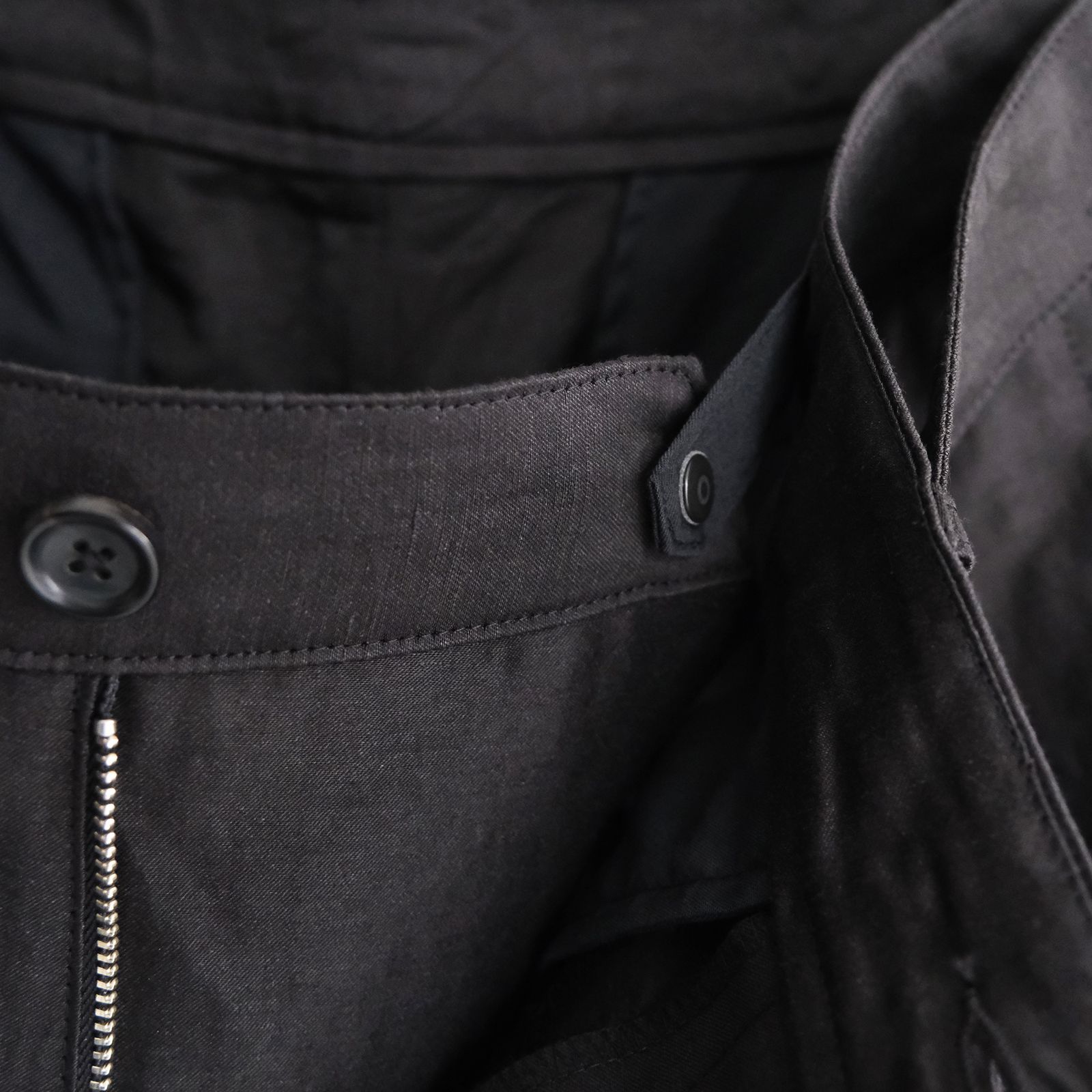 Linen Cupro Back Satin Belted Pants -パンツ-（Black / ブラック）GM261-40371