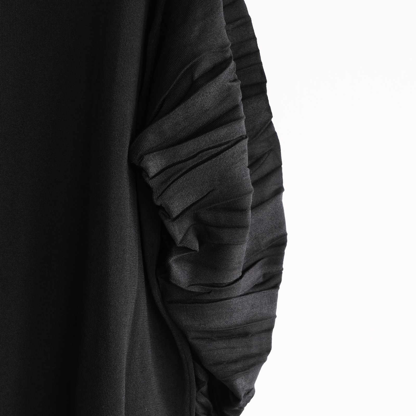 "Shirring" Sleeve Knit -ニット-（Black / ブラック）