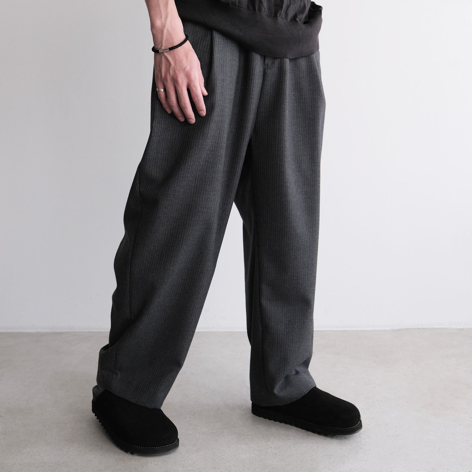BRK05 Calf Back Side Reverse Unlined Sandal -サンダル-（Black / ブラック）