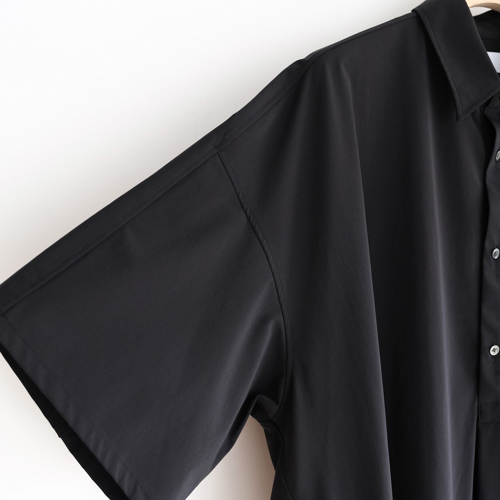 Flex Tricot S/S Pullover Shirt -シャツ-（Black / ブラック）GM262-50018