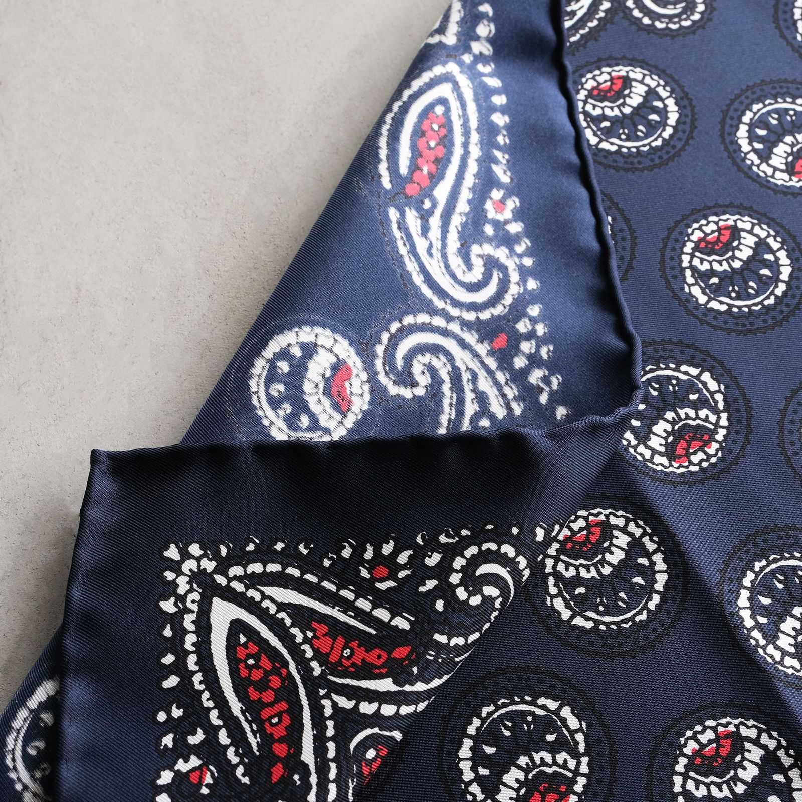 Paisley Silk Bandana Scarf -スカーフ-（Navy / ネイビー）