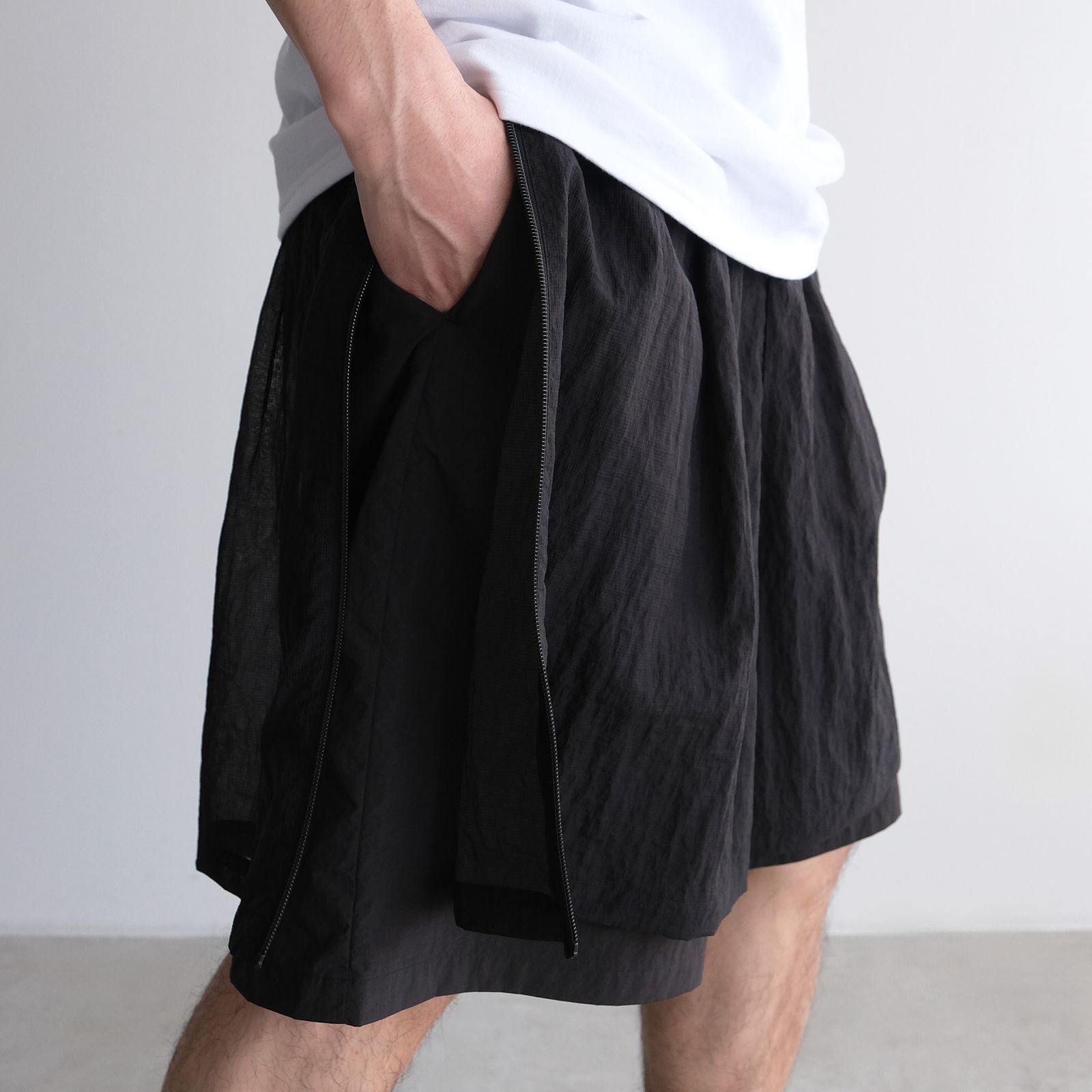 Mesh Layered Wide Short Pants -ショーツ-（Black / ブラック）