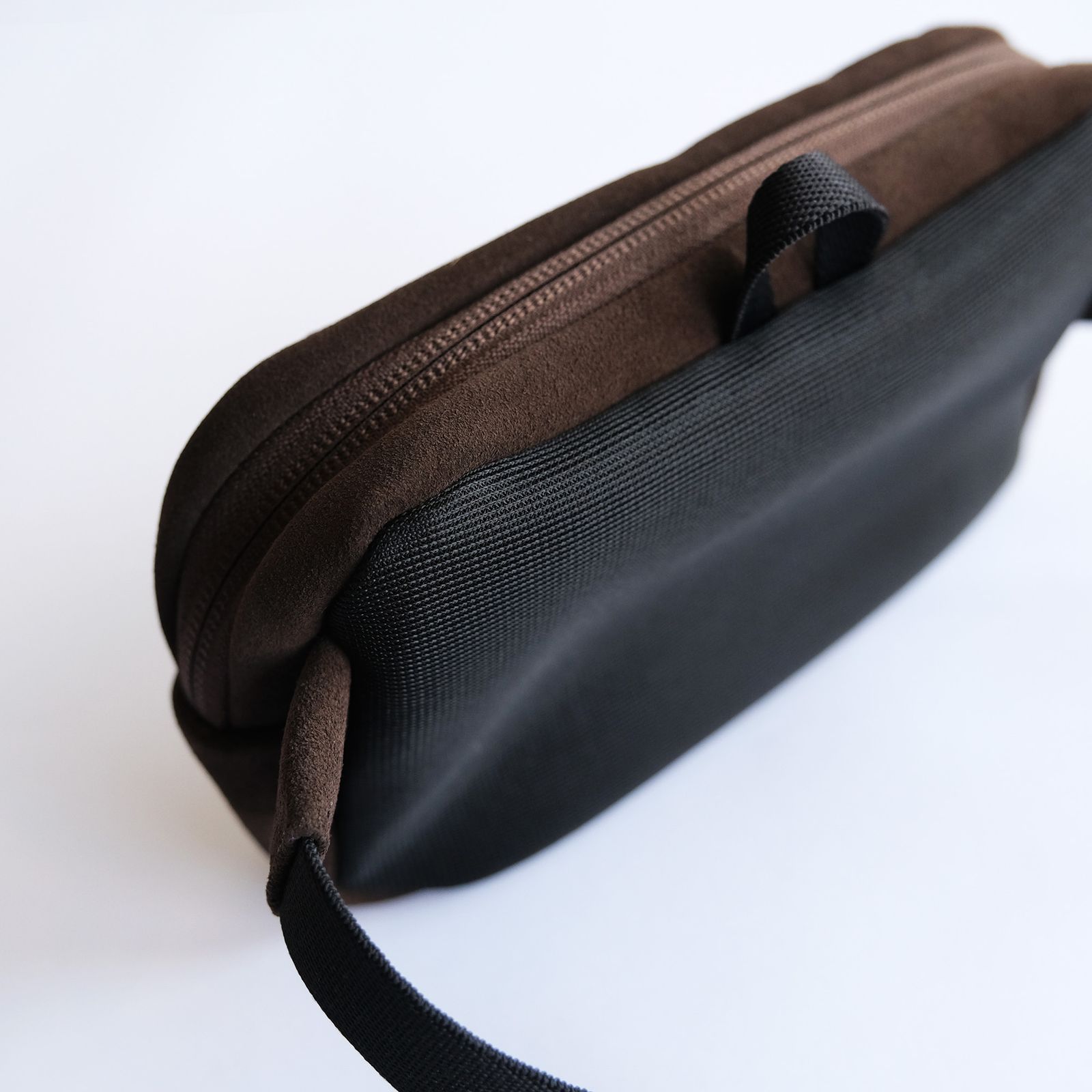 Waist Pouch B -バッグ-（Choco / チョコ）