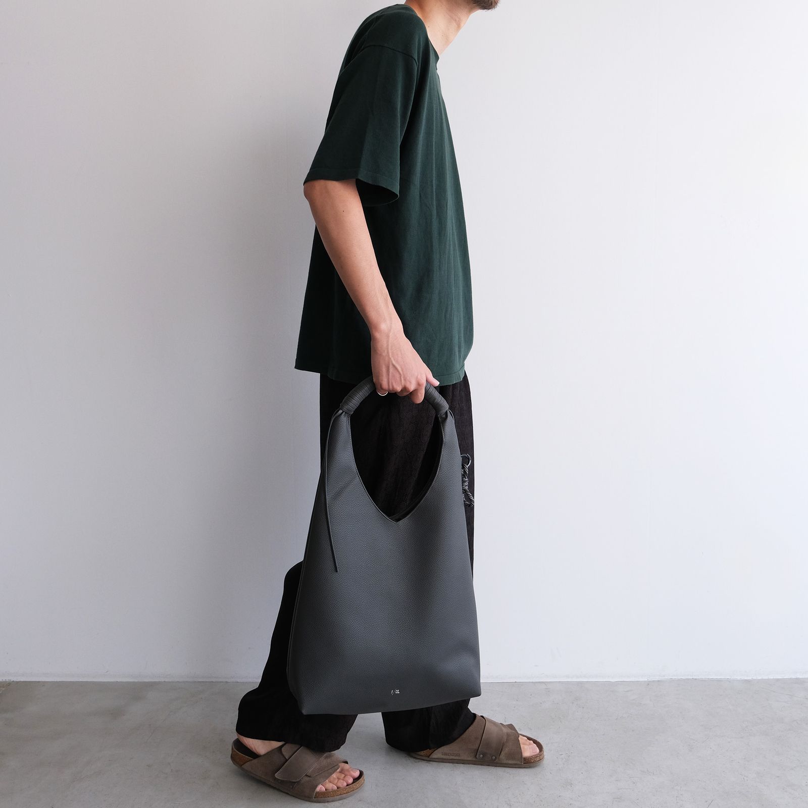 Tech Leather Wrapping Handle Tote -バッグ-（Charcoal / チャコール）