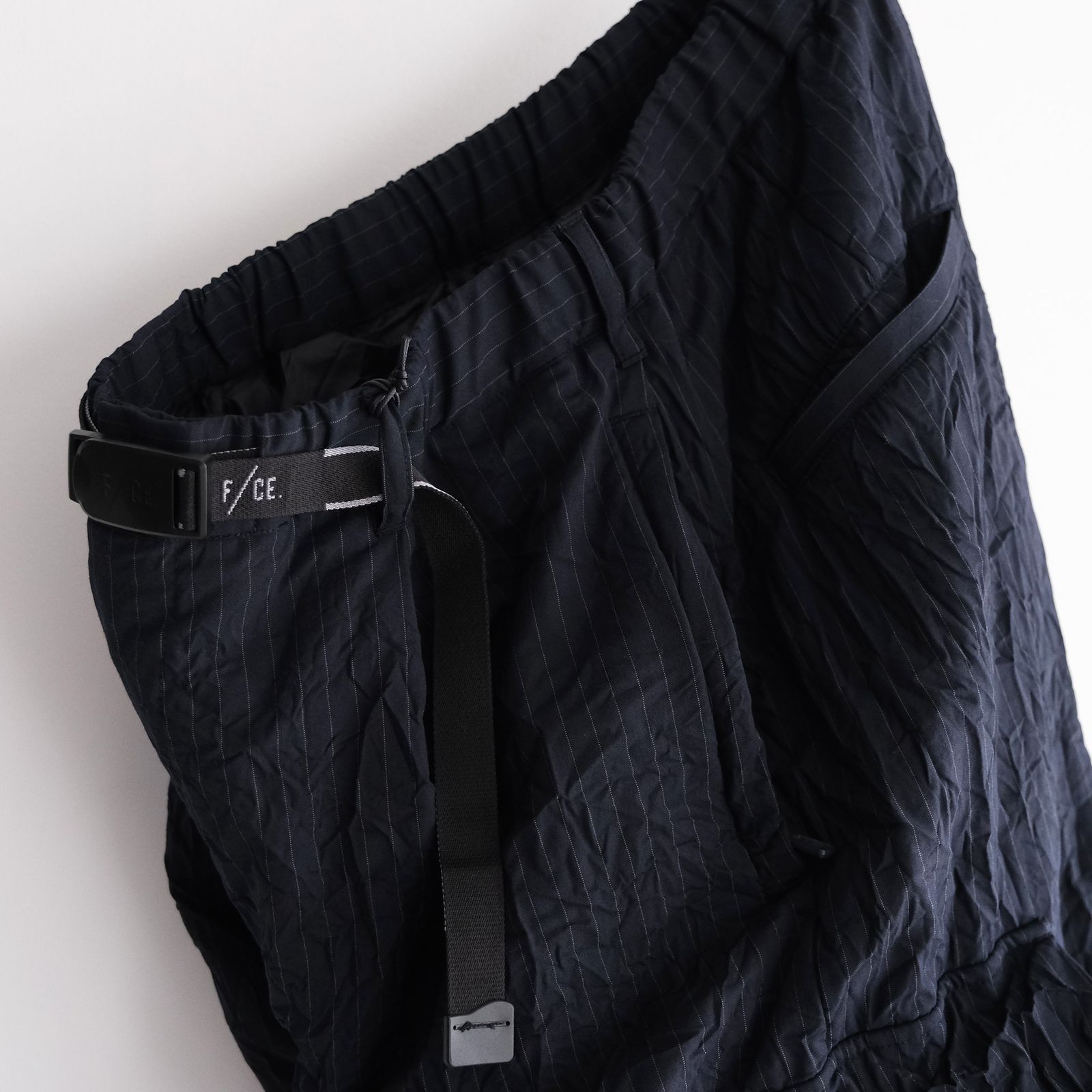 Infinity Crease Primaloft Cargo Trousers -パンツ-（Navy / ネイビー）