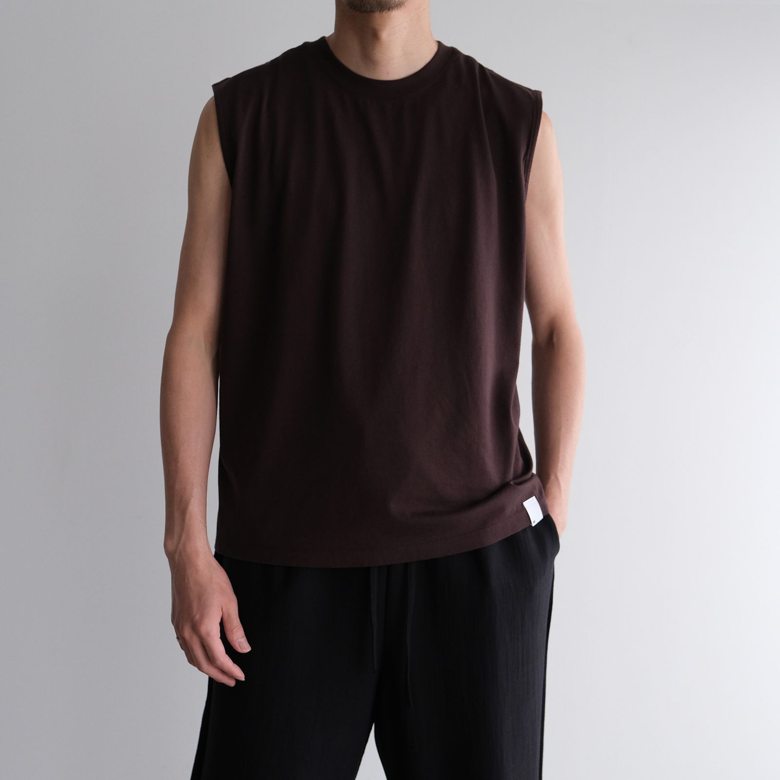 Giza Cotton No Sleeve T-Shirt -ノースリーブ-（Brown / ブラウン）