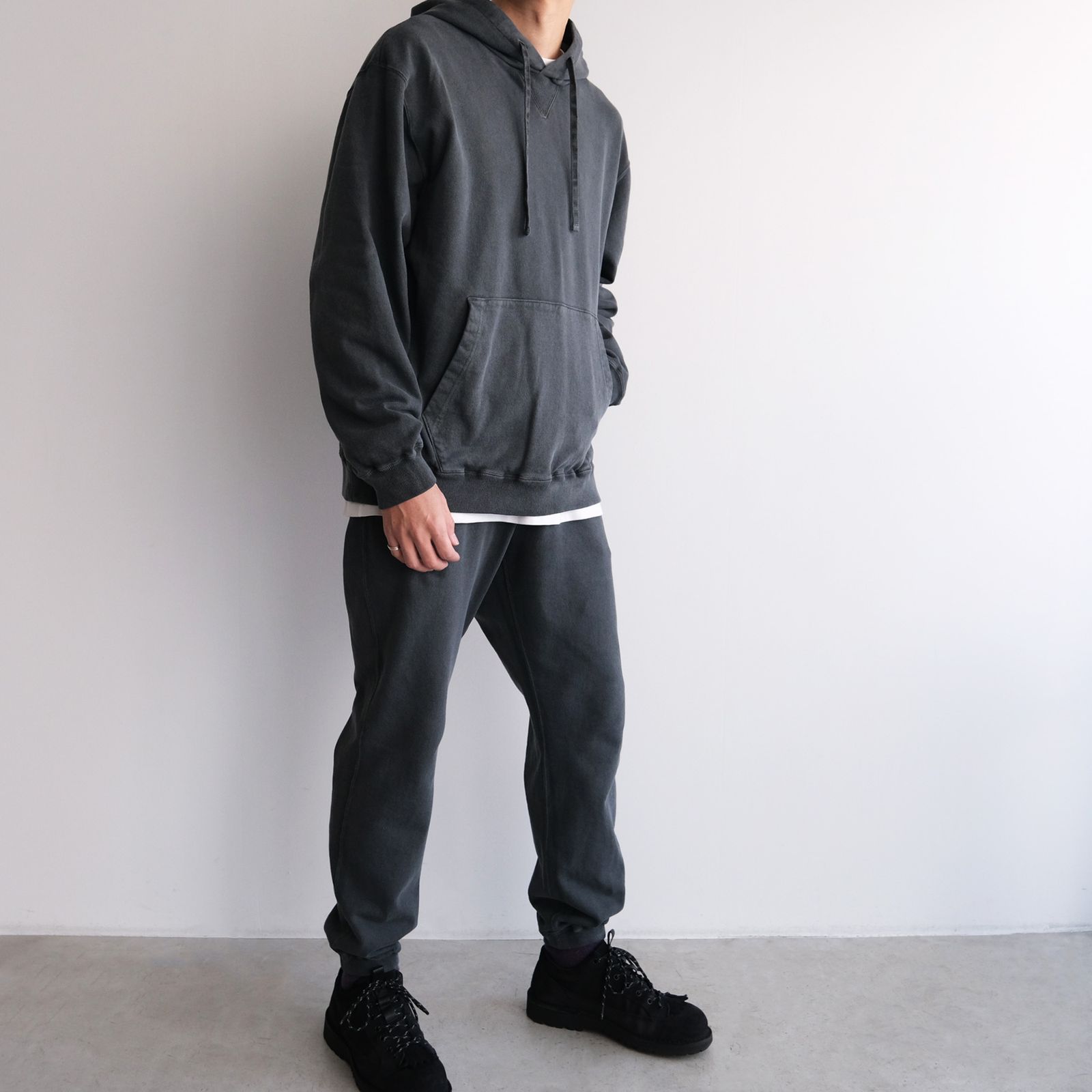 Gray Pigment Sweat Pants -パンツ-（Gray / グレー）