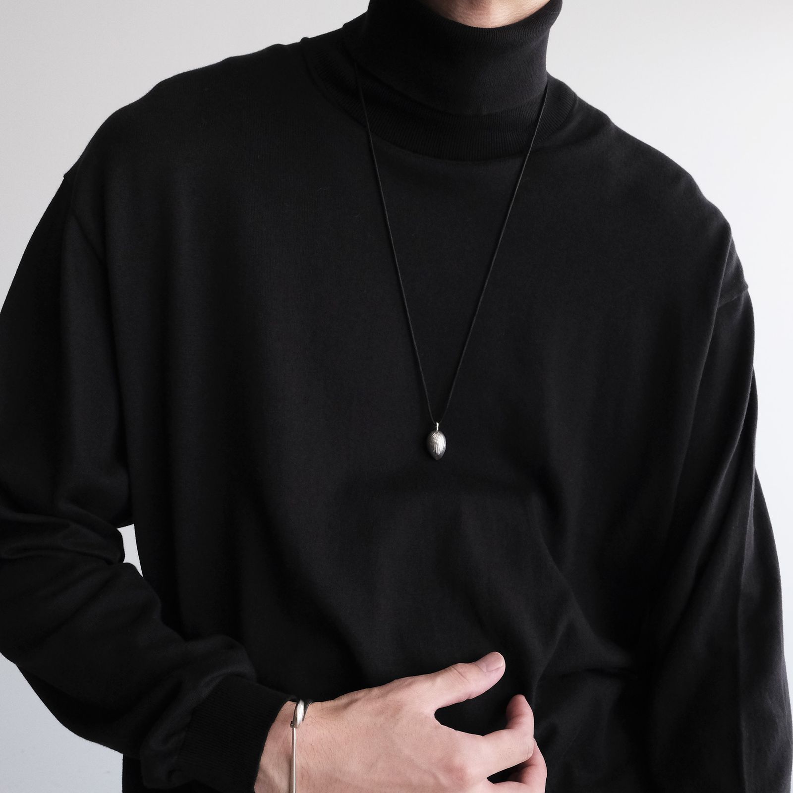 Smooth Suvin Turtleneck Sweater -セーター-（Black / ブラック）