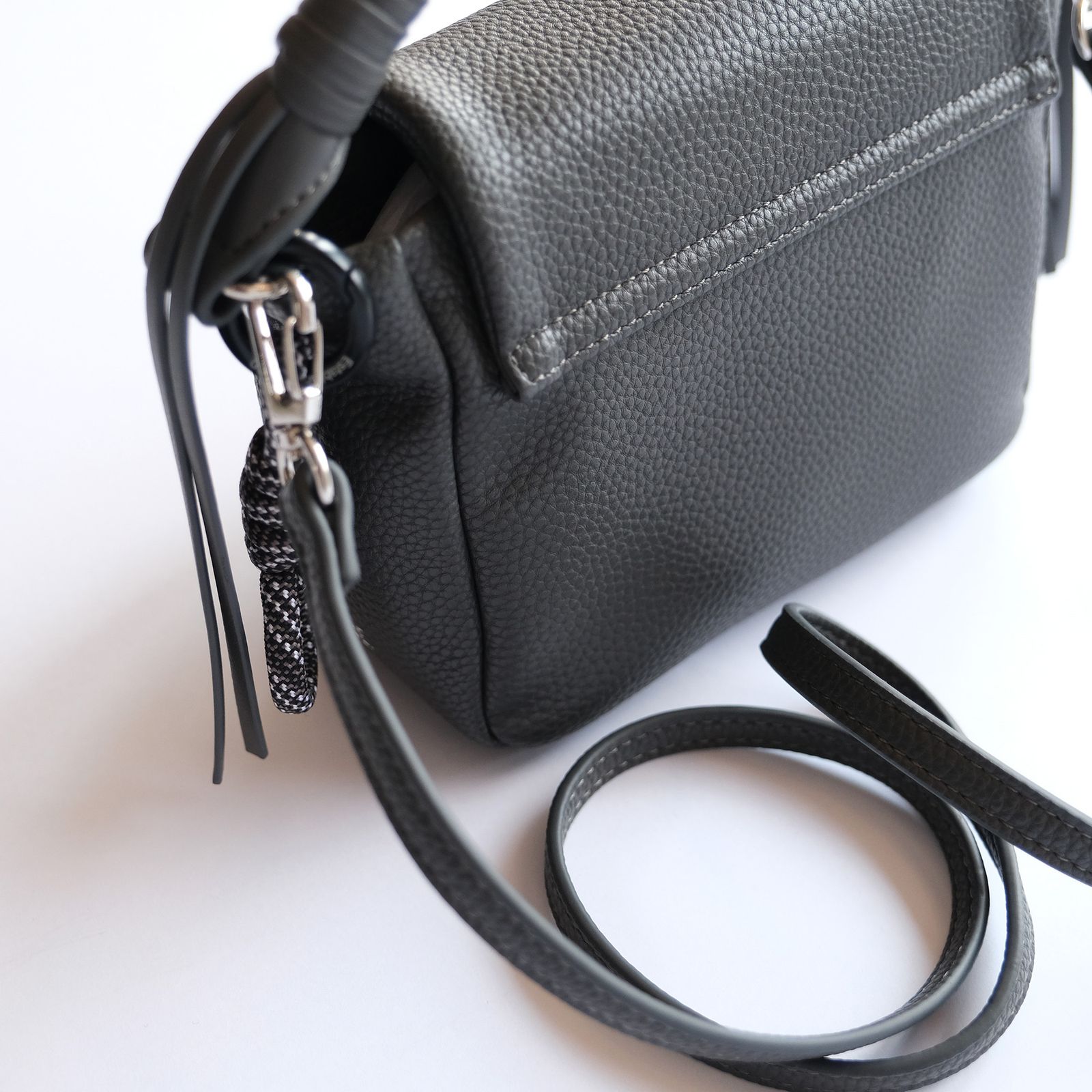 Tech Leather Mini Pouch -バッグ-（Charcoal / チャコール）