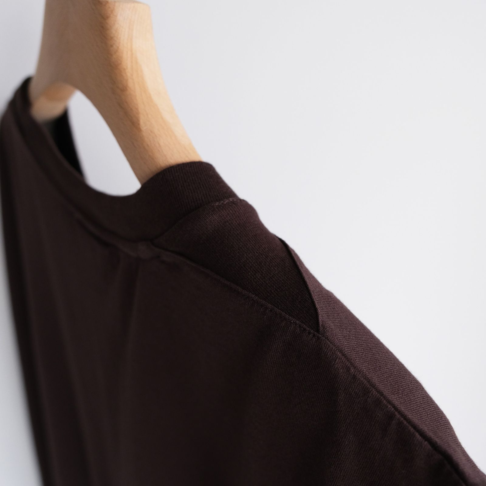 Giza Cotton No Sleeve T-Shirt -ノースリーブ-（Brown / ブラウン）