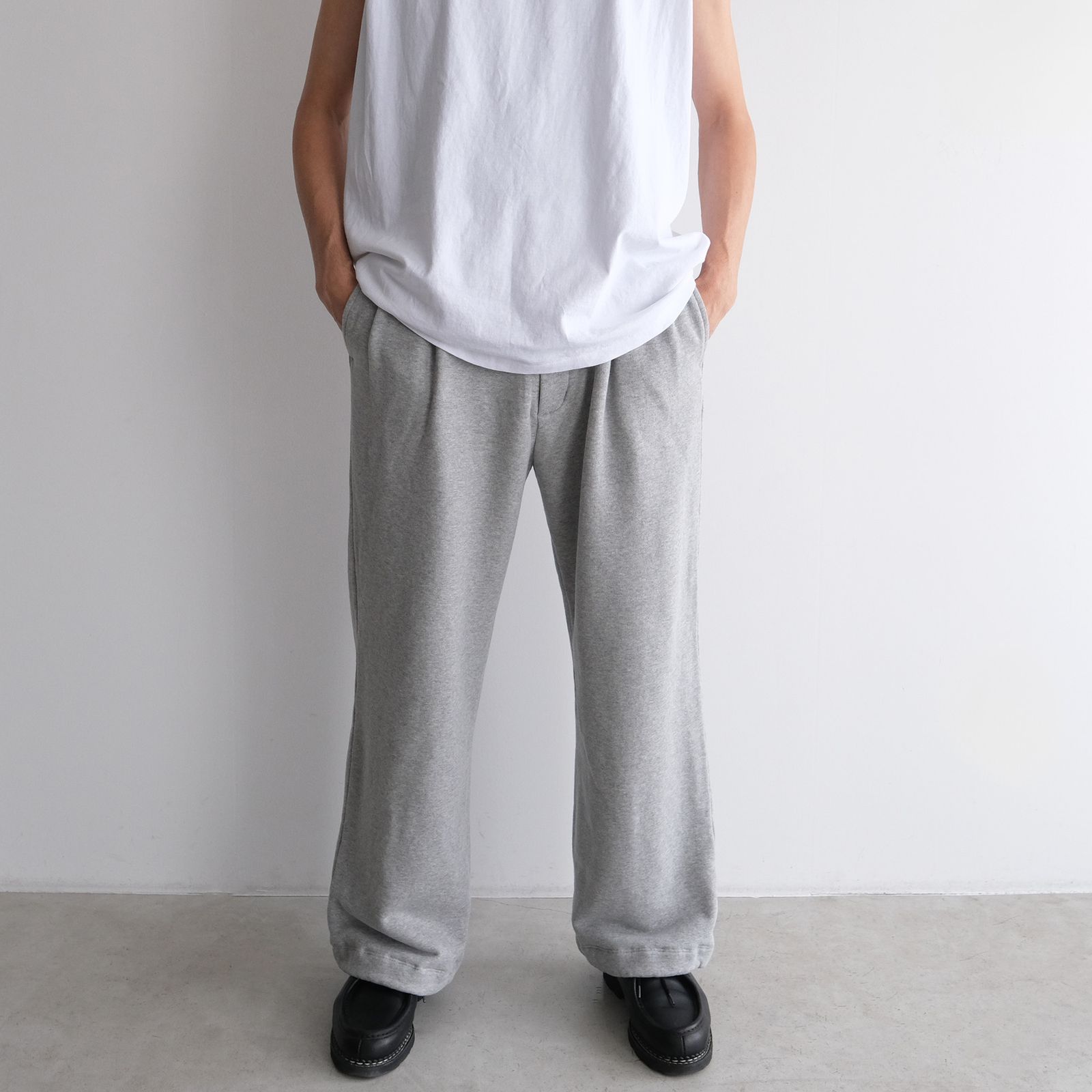Jumberca Sweat Straight Trousers -スウェットパンツ-（Gray / グレー）