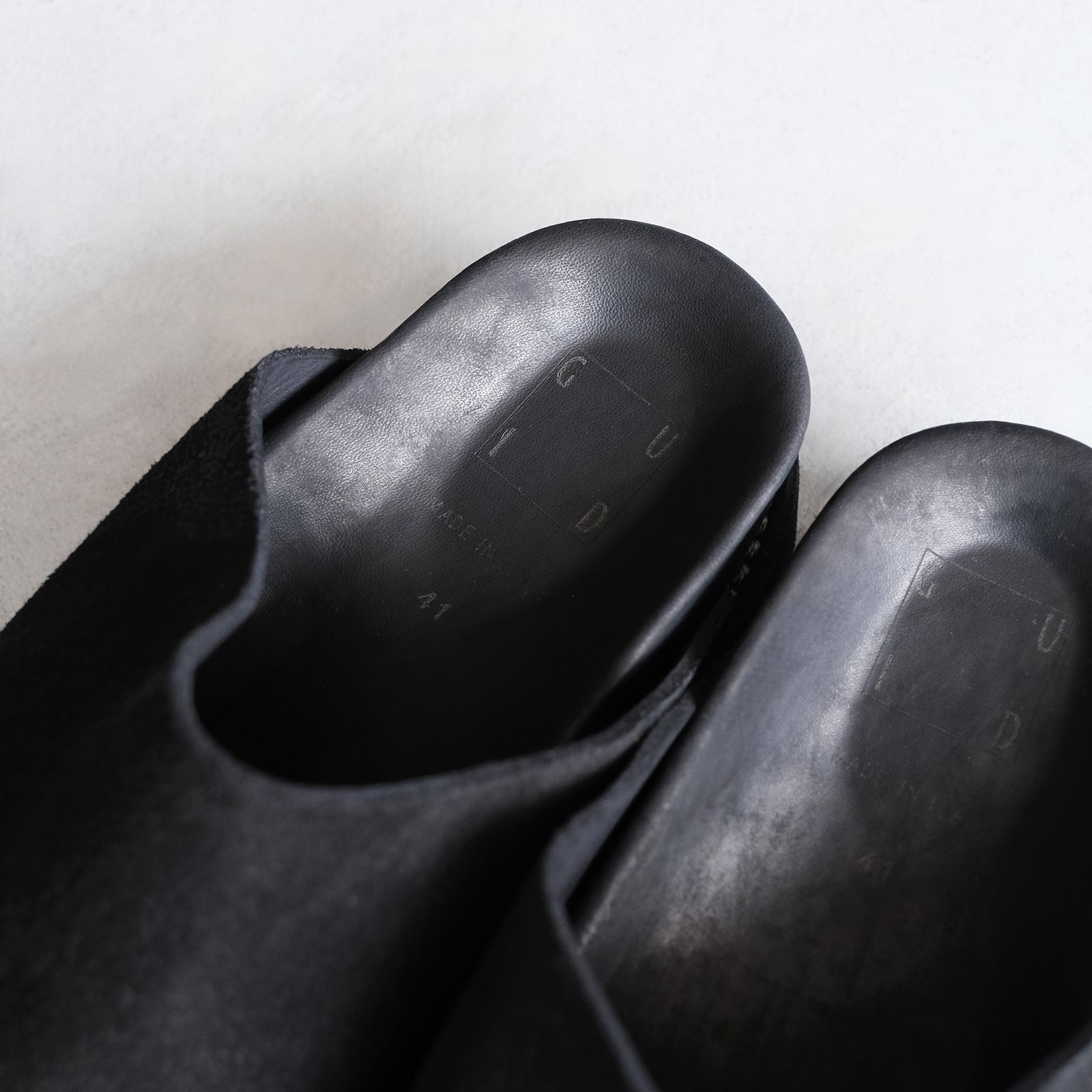 BRK05 Calf Back Side Reverse Unlined Sandal -サンダル-（Black / ブラック）