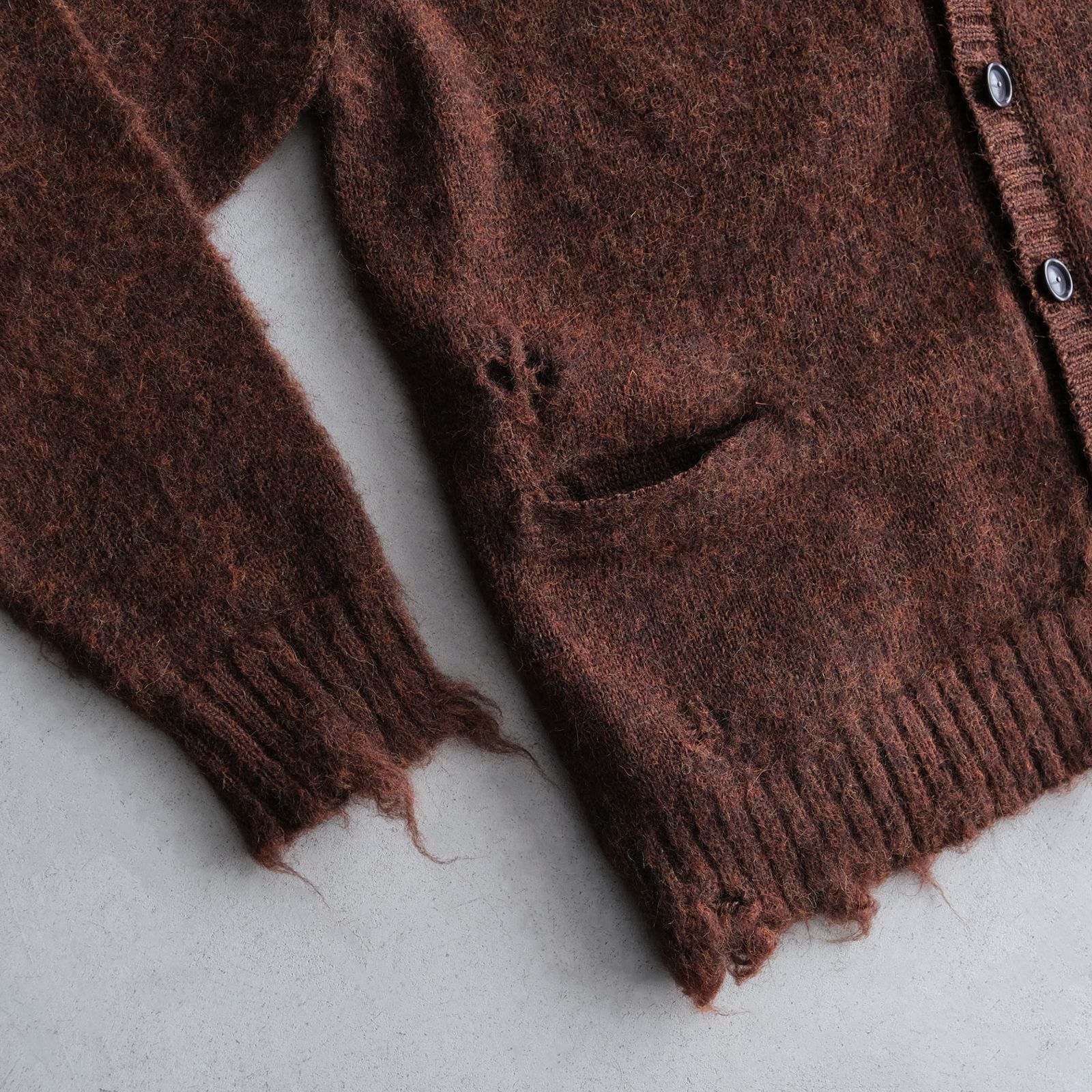 Distressed Knit Cardigan -カーディガン-（Brown / ブラウン）