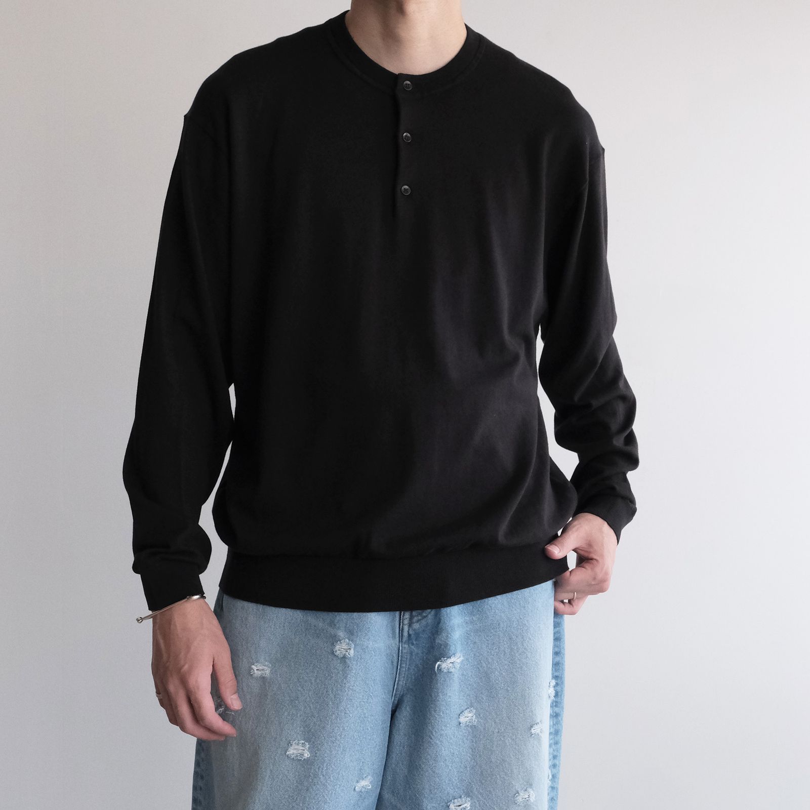Smooth Suvin Henryneck Sweater -セーター-（Black / ブラック）