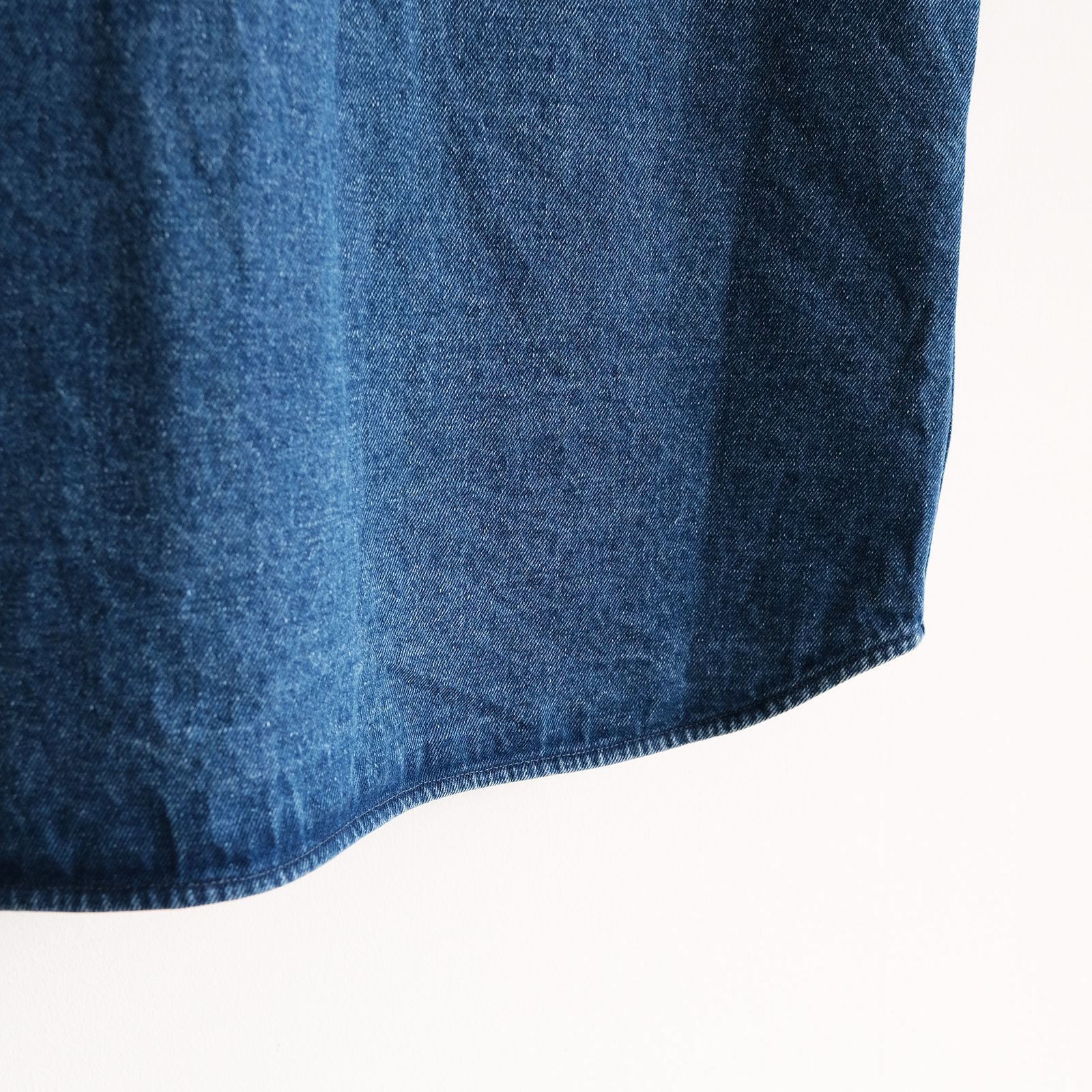 Trim Embroidery Denim Vest -ベスト-（Indigo×Black / インディゴ×ホワイト）