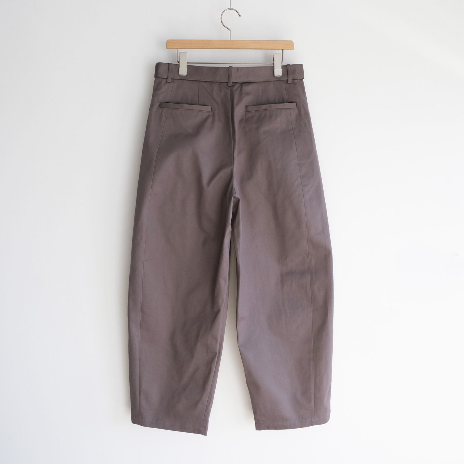 Dry Westpoint Barrel-Fit Belted Pants -パンツ-（Stone Gray / ストーングレー）GM263-40381