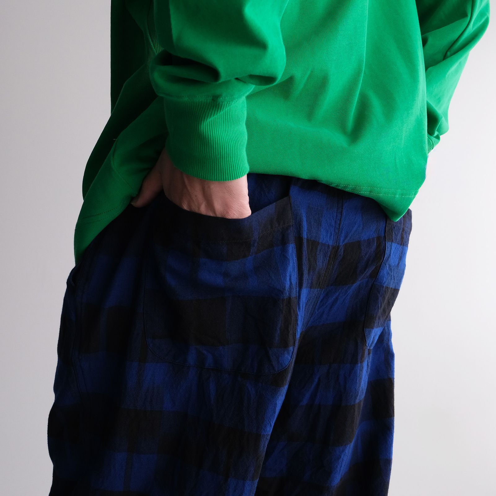 Ikat Check Easy Pants -パンツ-（Navy×Black / ネイビー×ブラック）