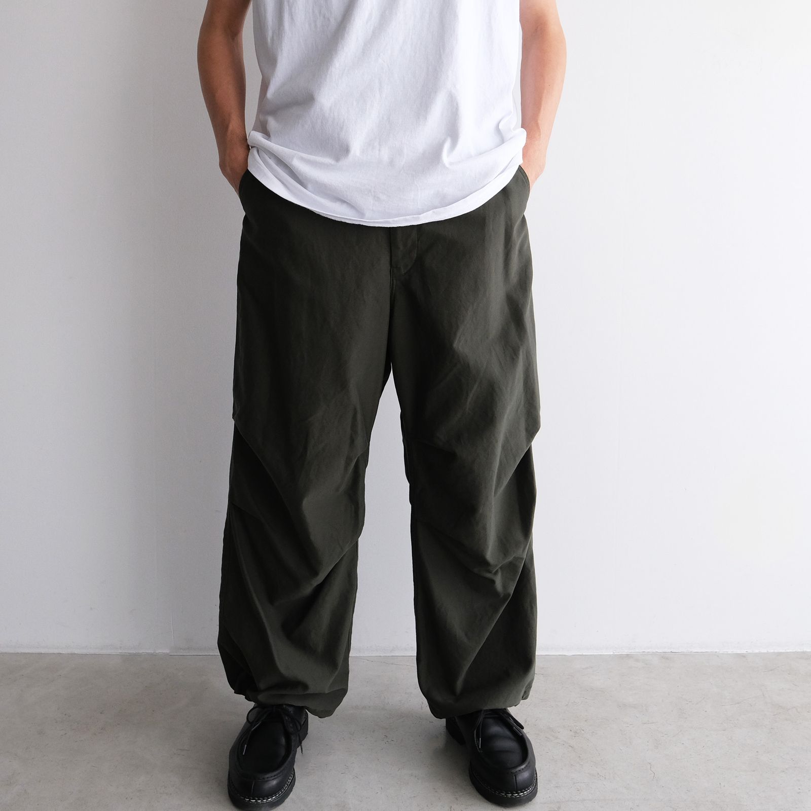 Cotton Cupro Back Satin Military Pants -パンツ-（Green / グリーン）