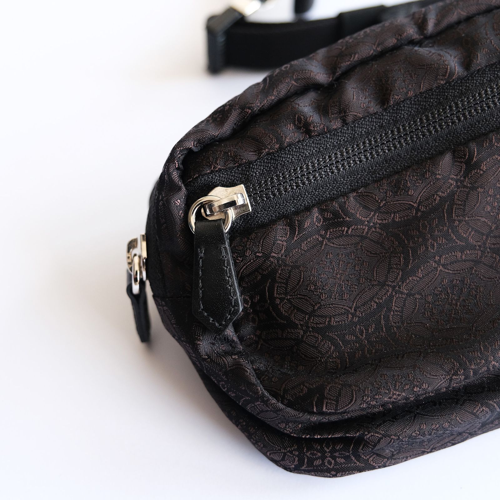 Waist Pouch A -バッグ-（Brown / ブラウン）