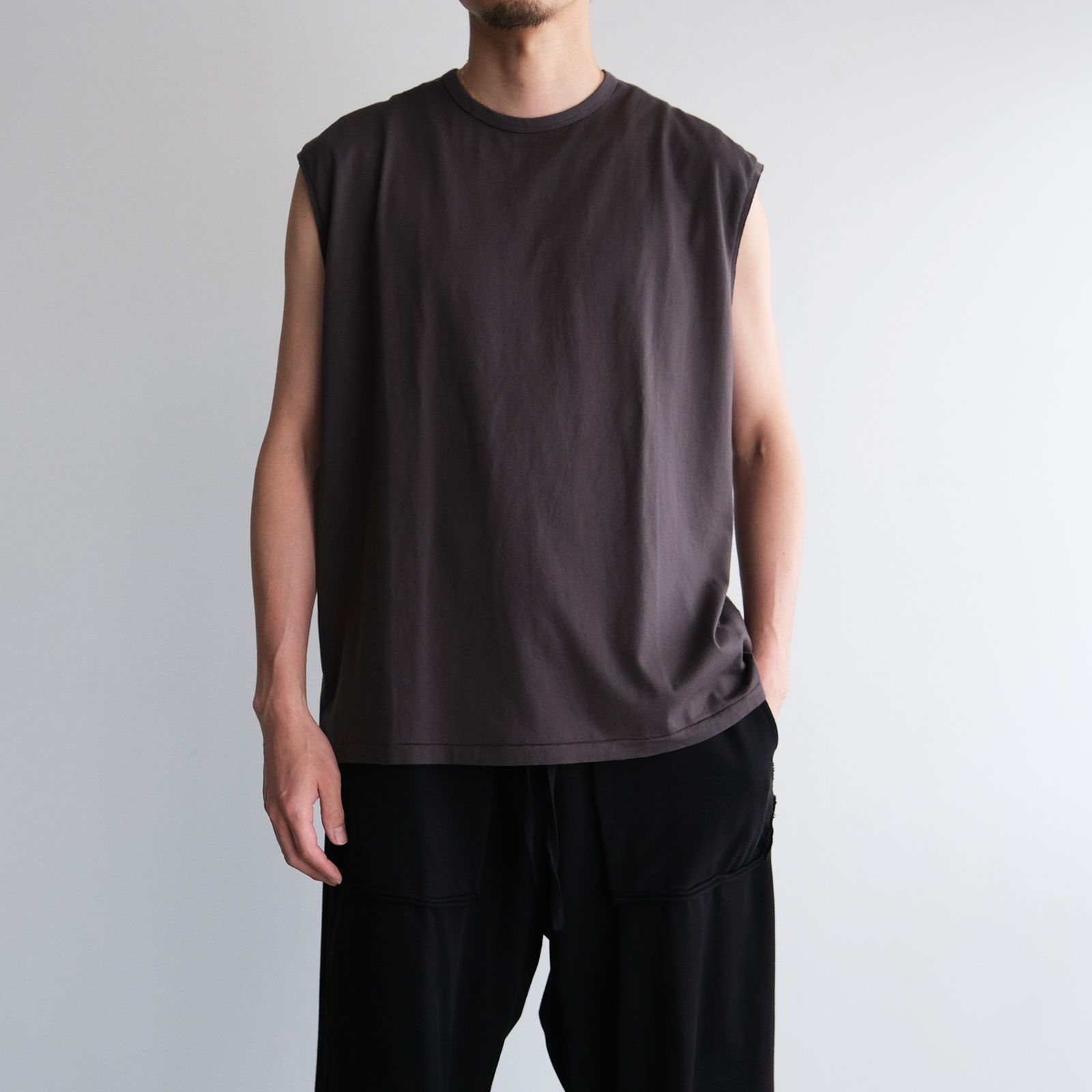 Sleeve Less T-Shirts -タンクトップ-（Charcoal / チャコール）