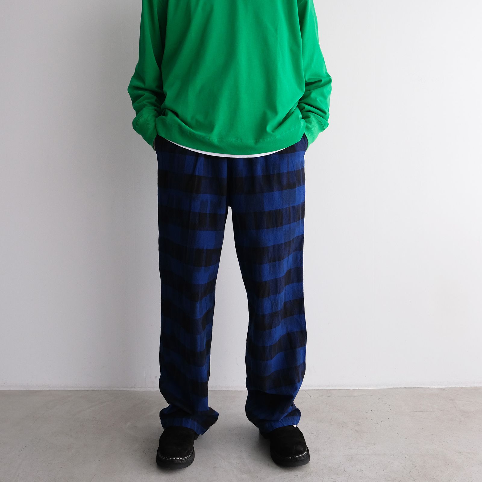 Ikat Check Easy Pants -パンツ-（Navy×Black / ネイビー×ブラック）