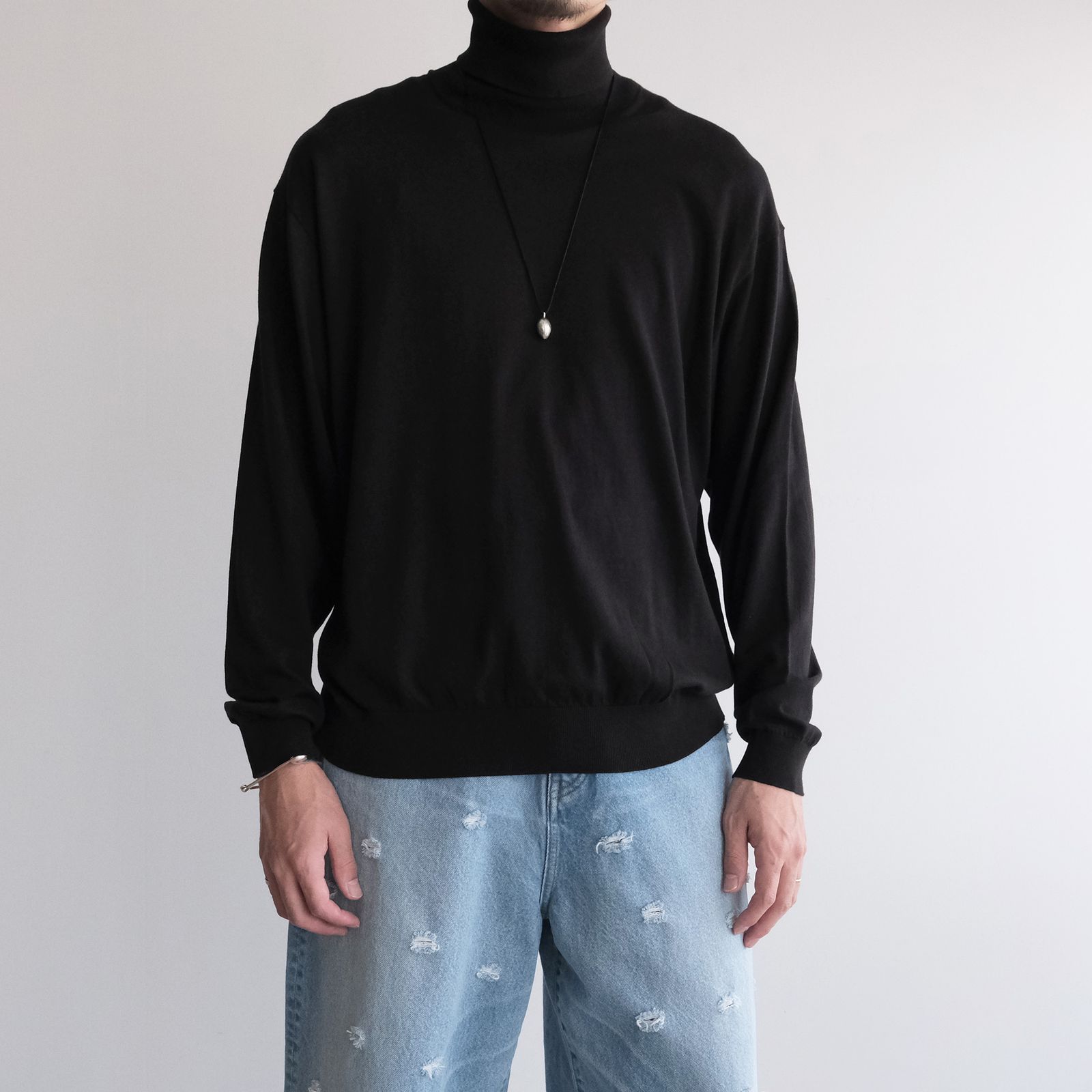 Smooth Suvin Turtleneck Sweater -セーター-（Black / ブラック）