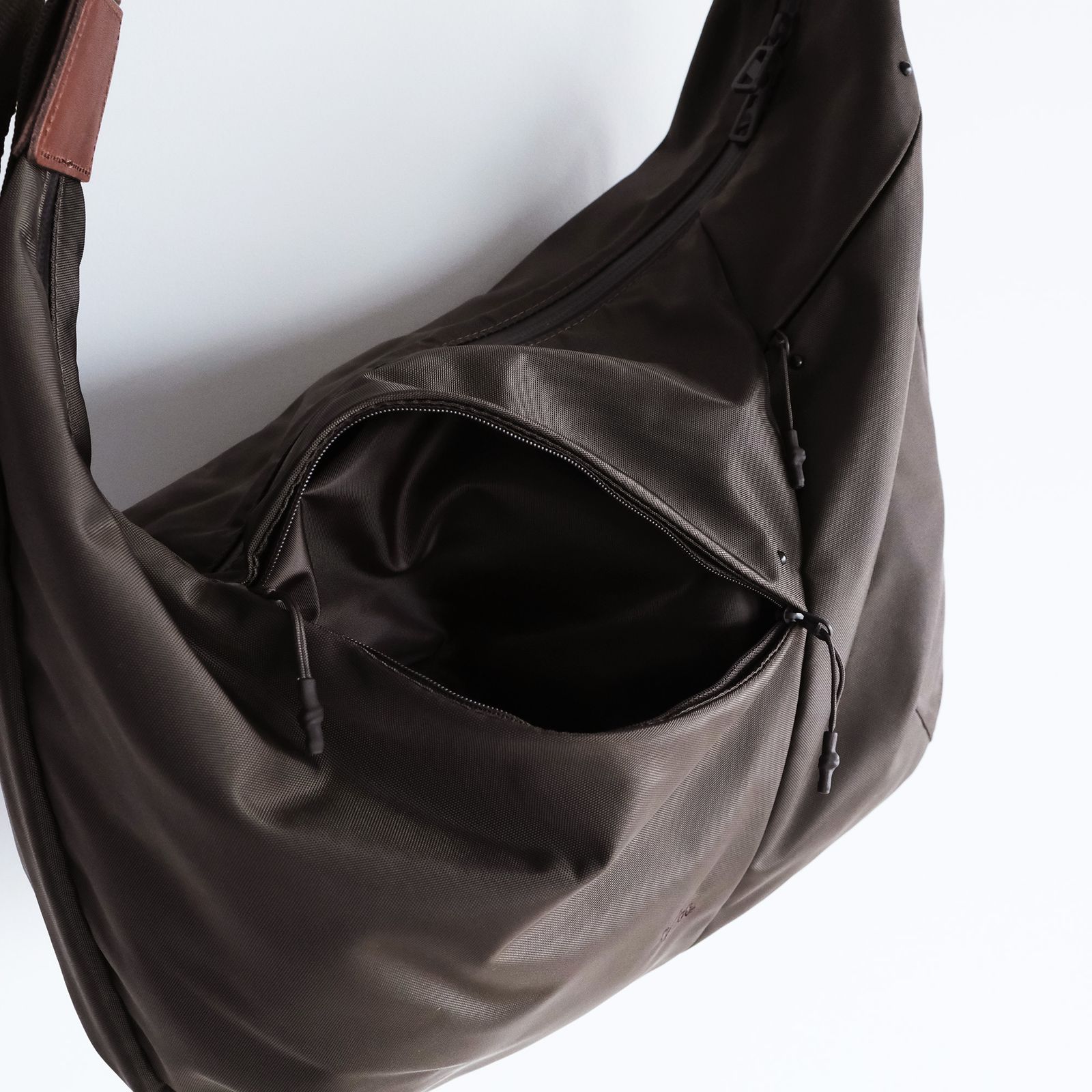 420 re/cor 2Way Shoulder Tote 2.0 -バッグ-（Brown / ブラウン）