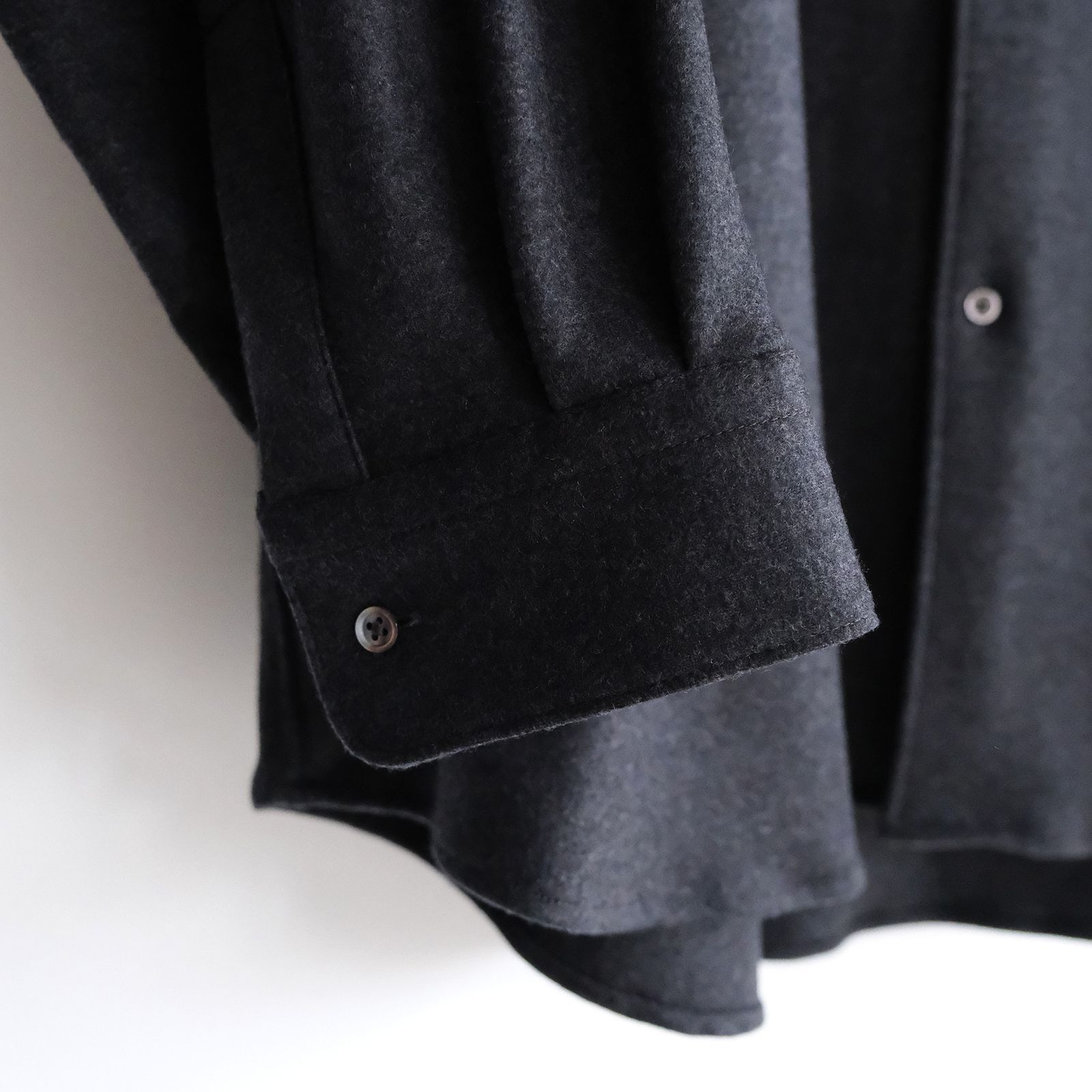 Wool Smooth Flannel Oversized Band Collar Shirt -シャツ-（Gray / グレー）