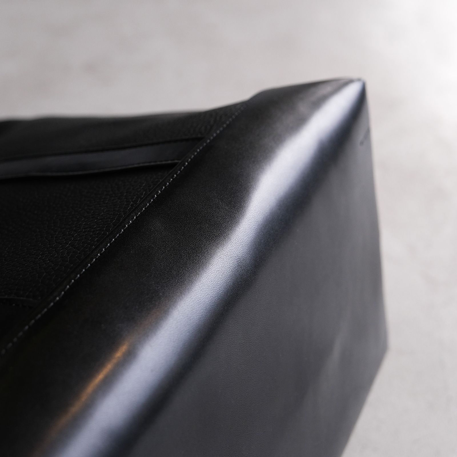 Day Tote Bag L -バッグ-（Black / ブラック）